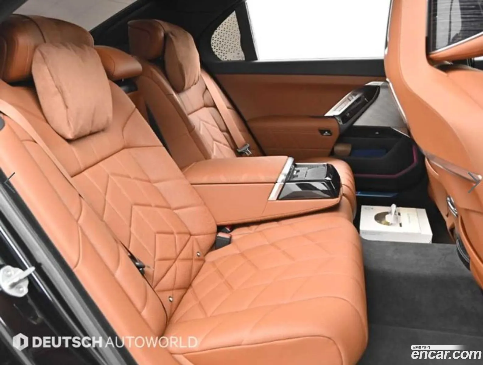 BMW 7 Series 2025 — 8