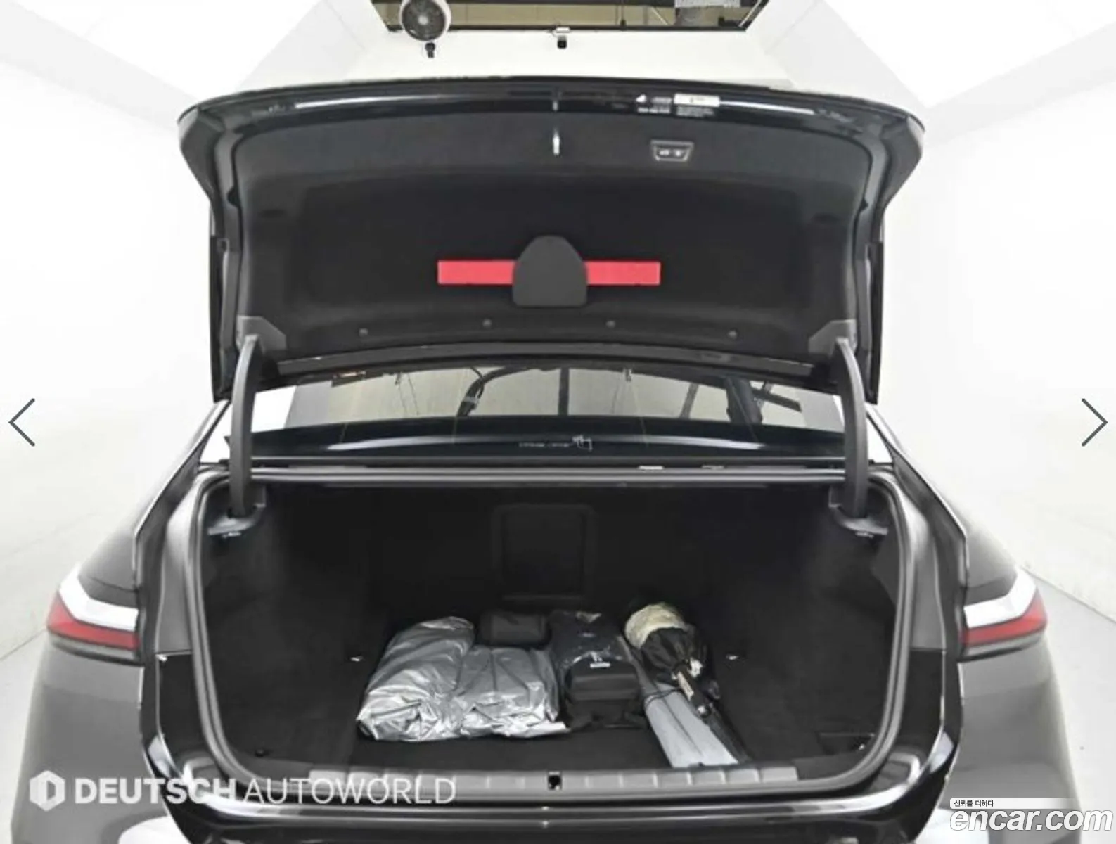 BMW 7 Series 2025 — 11