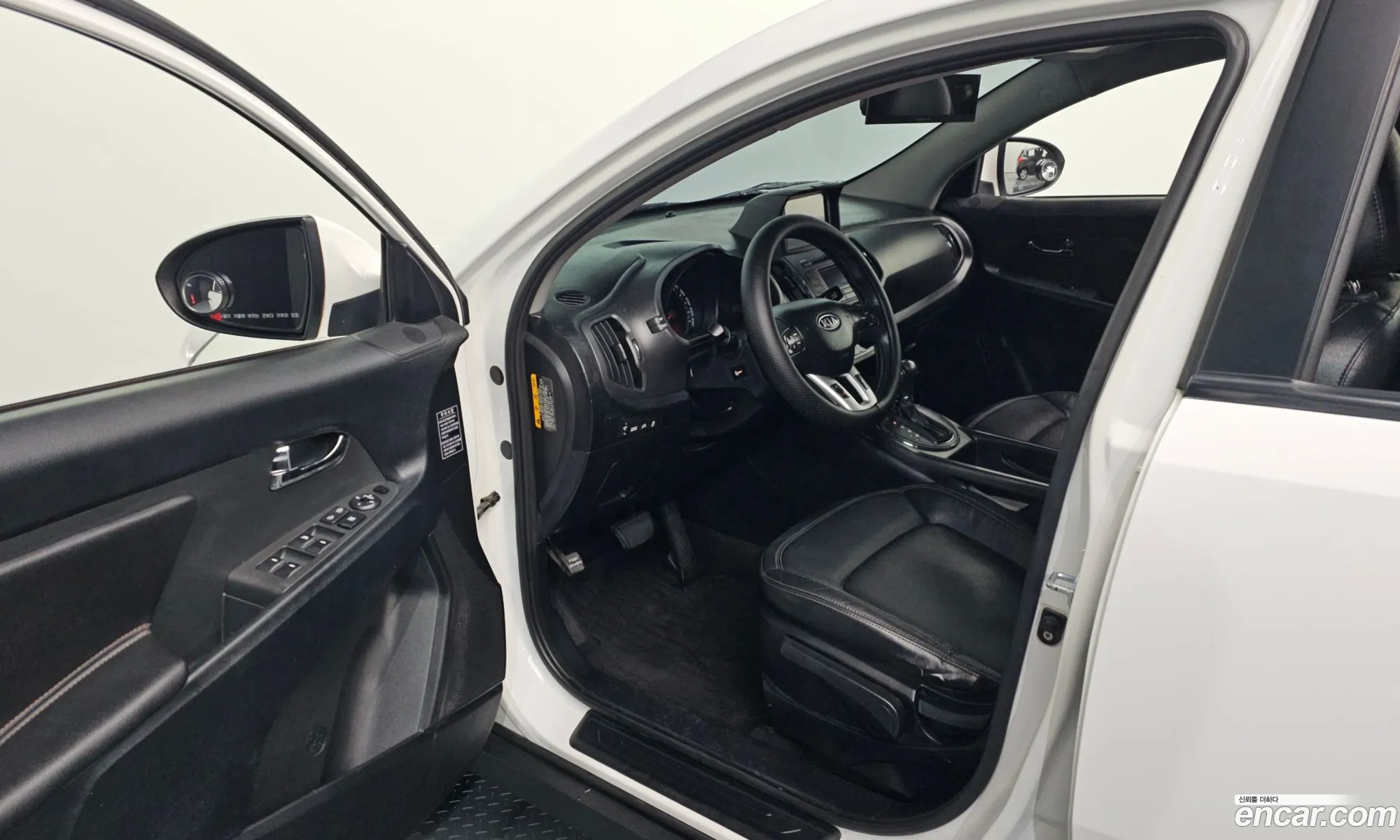 Kia Sportage R 2011 — 24