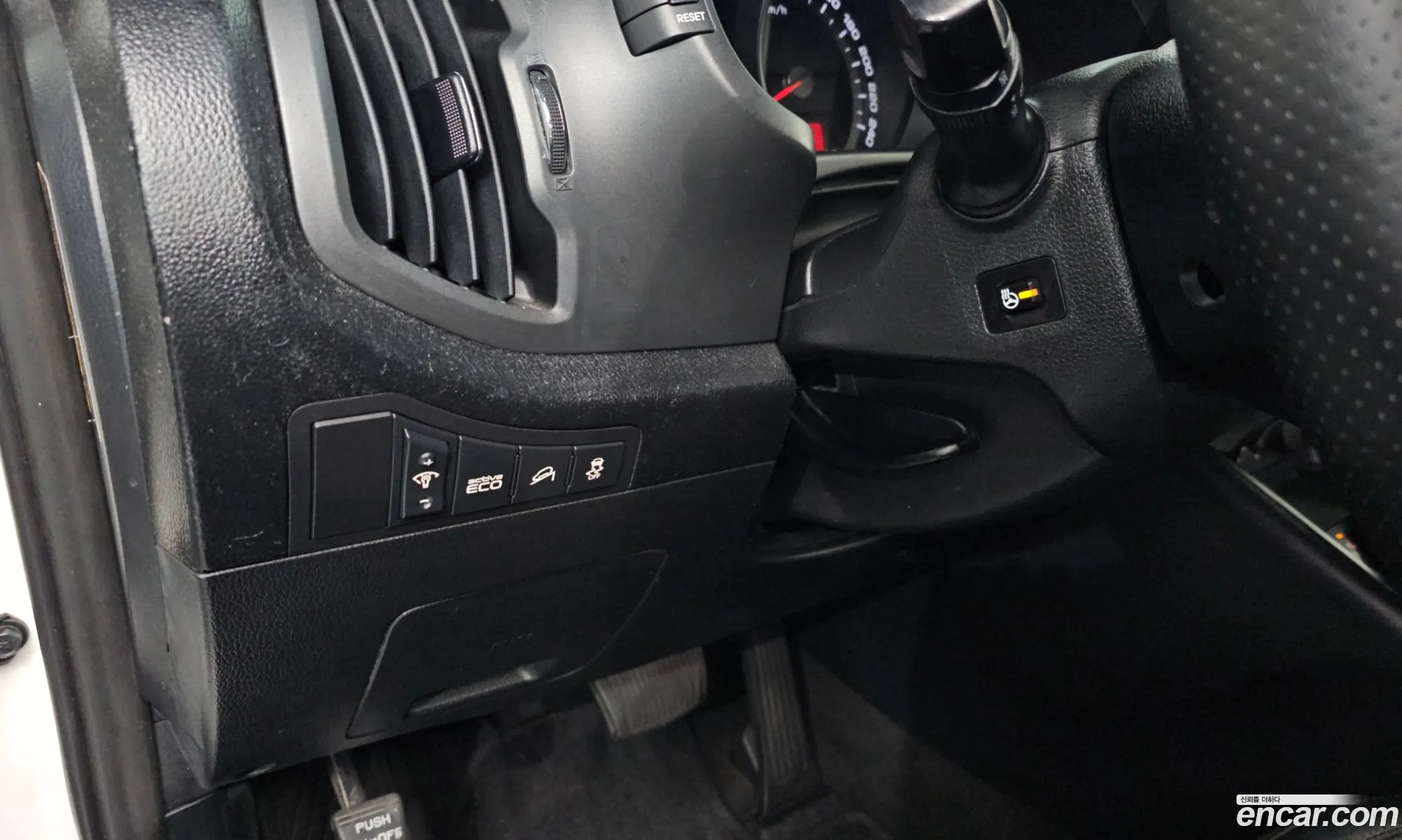 Kia Sportage R 2011 — 27
