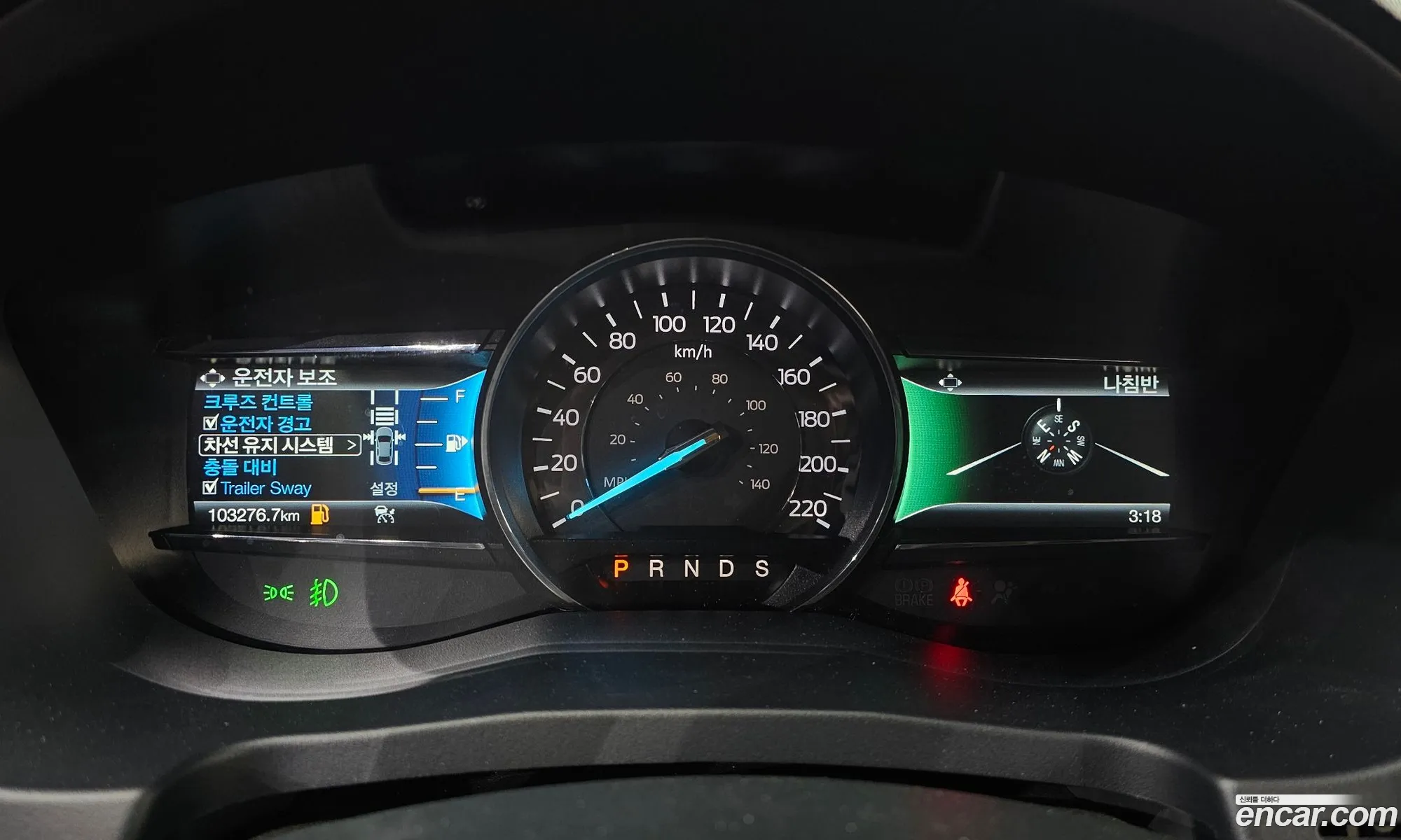 Ford Explorer 2018 1FM5K8FH4JGB23557 — 17