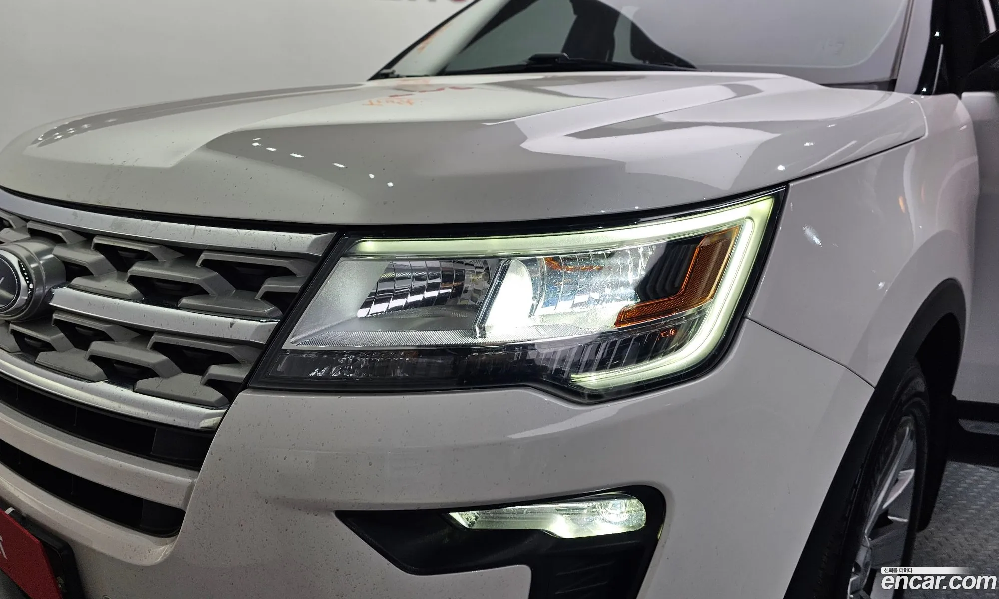 Ford Explorer 2018 1FM5K8FH4JGB23557 — 28