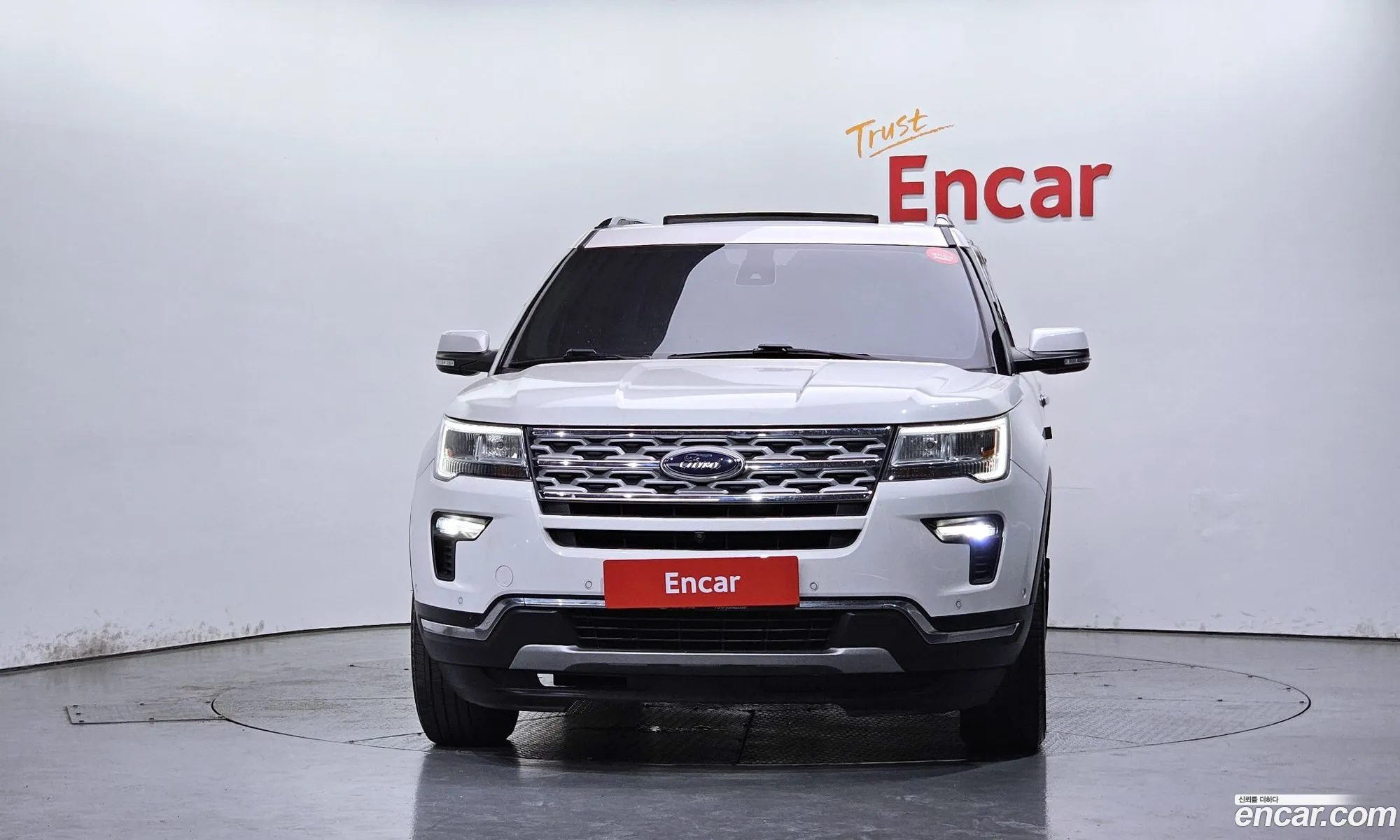 Ford Explorer 2018 1FM5K8FH4JGB23557 — 24