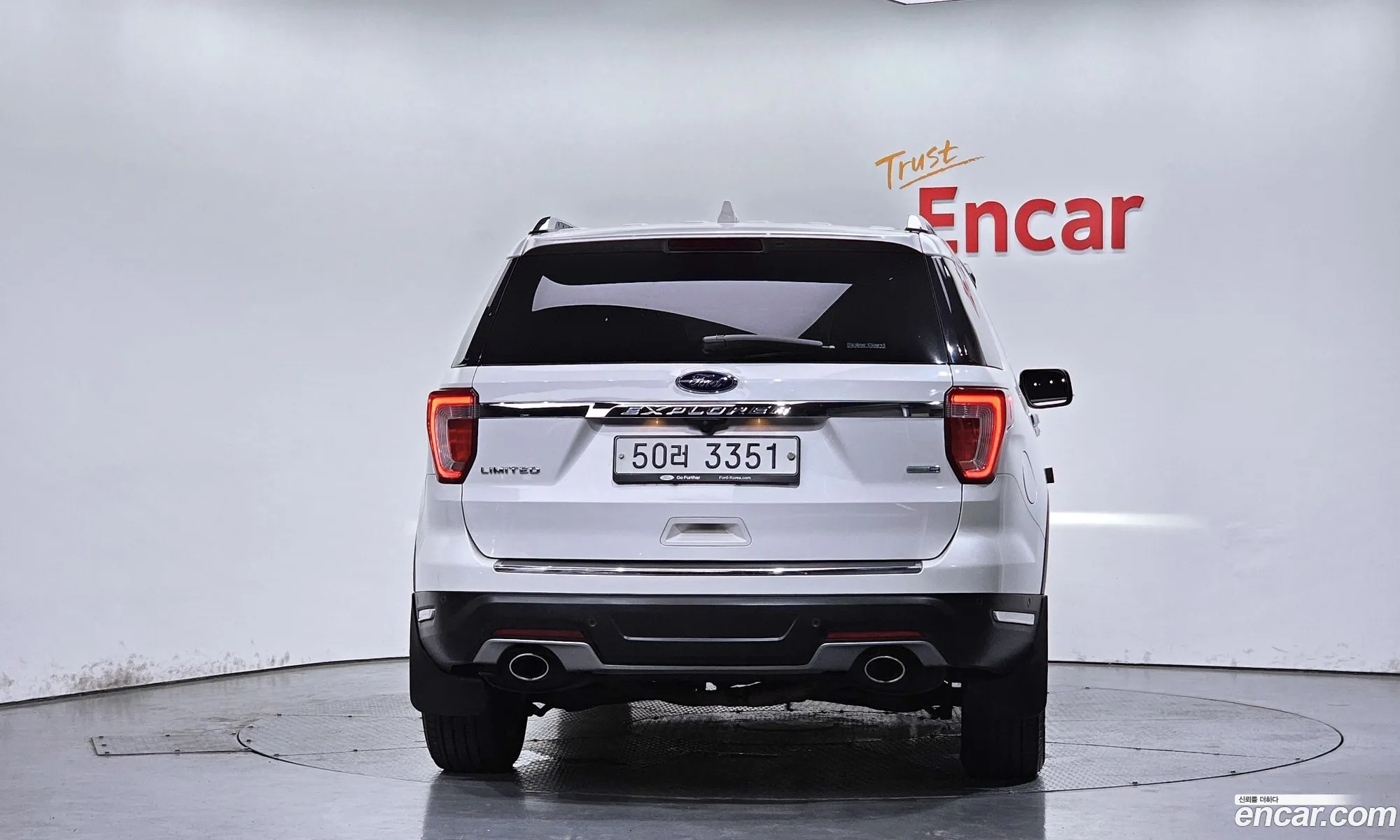 Ford Explorer 2018 1FM5K8FH4JGB23557 — 8