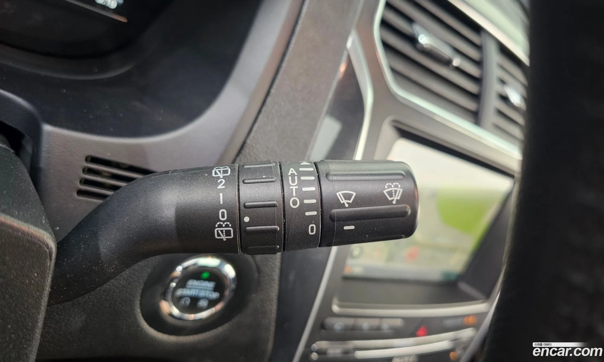 Ford Explorer 2018 1FM5K8FH4JGB23557 — 26