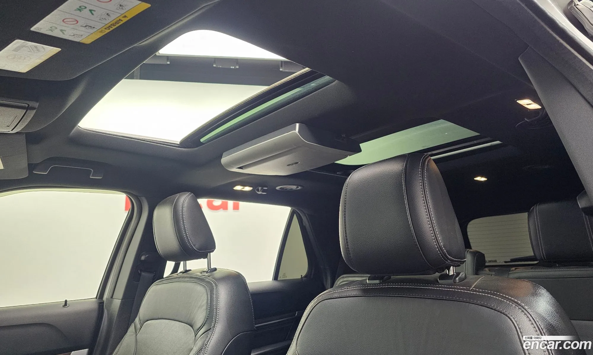 Ford Explorer 2018 1FM5K8FH4JGB23557 — 29