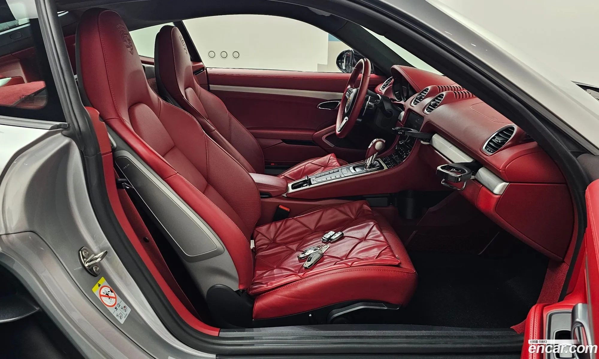 Porsche 718 Cayman 2021 — 24
