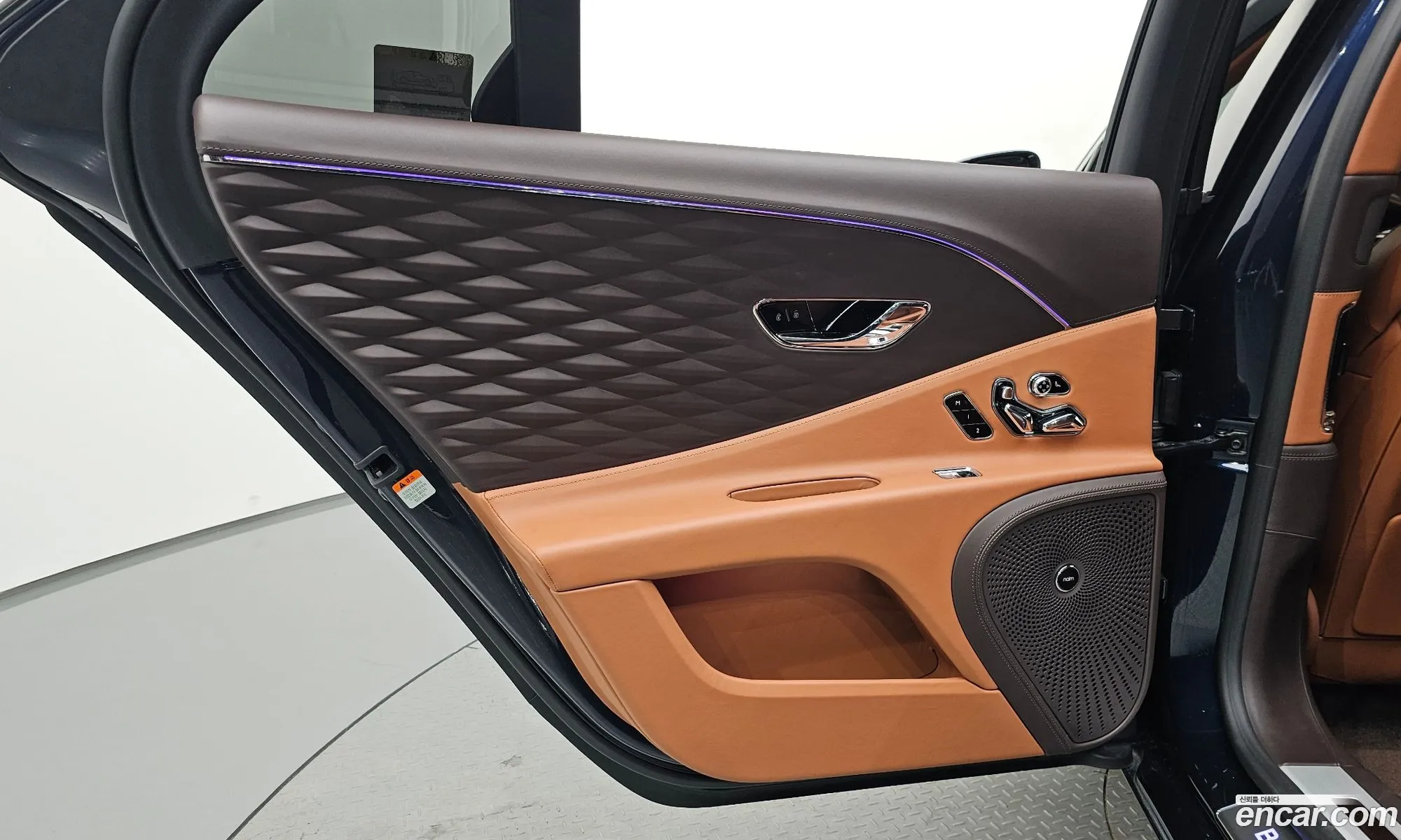 Bentley Flying Spur 2021 SCBBG53S3MC088791 — 12