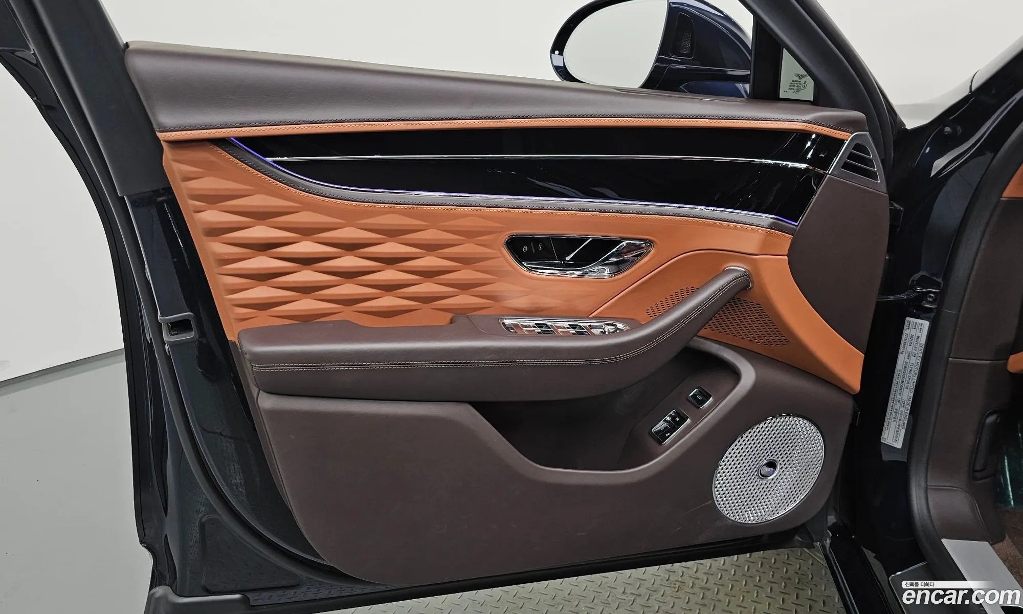 Bentley Flying Spur 2021 SCBBG53S3MC088791 — 27