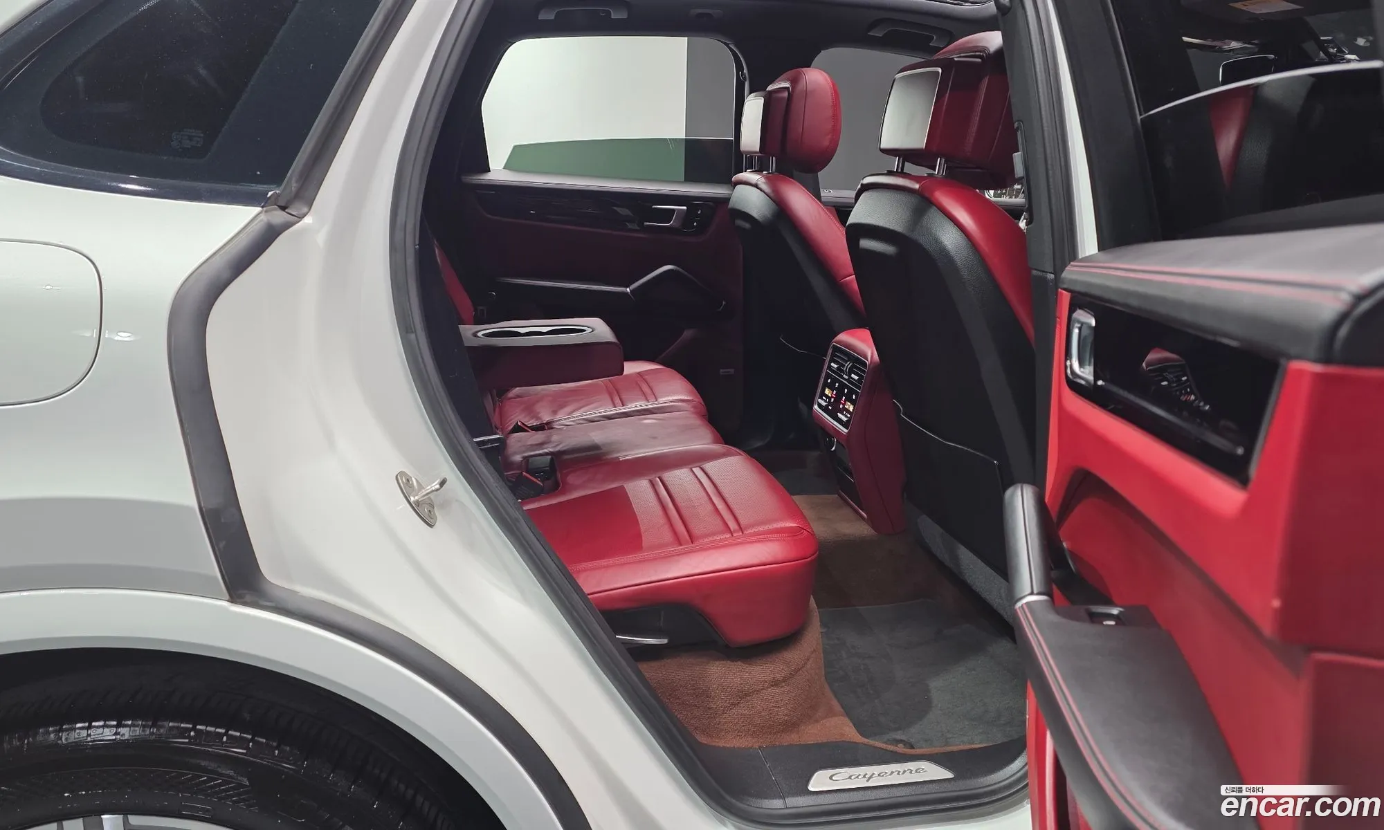 Porsche Cayenne 2019 — 17