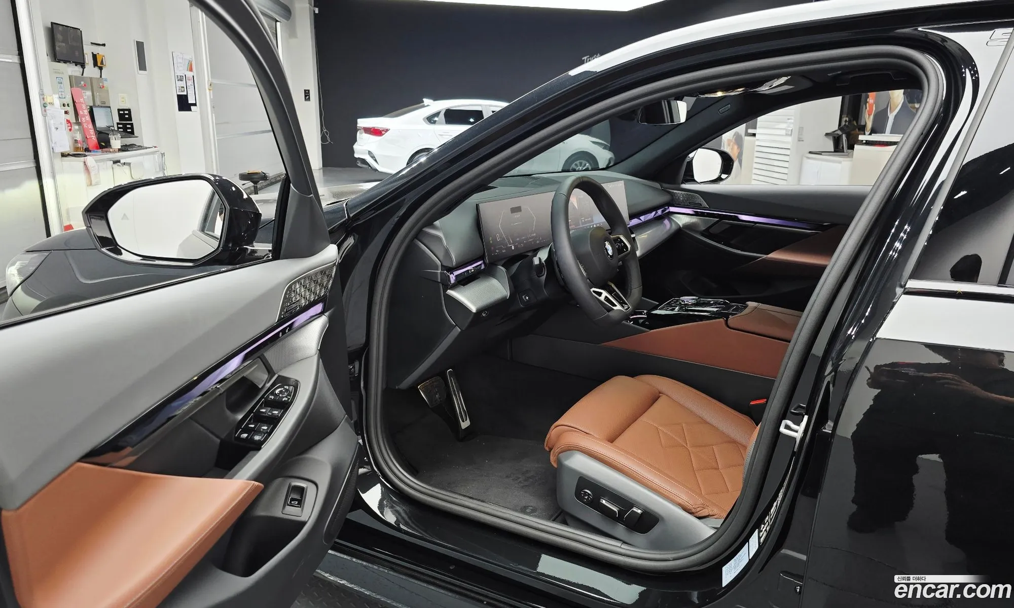 BMW 5 Series 2025 — 8