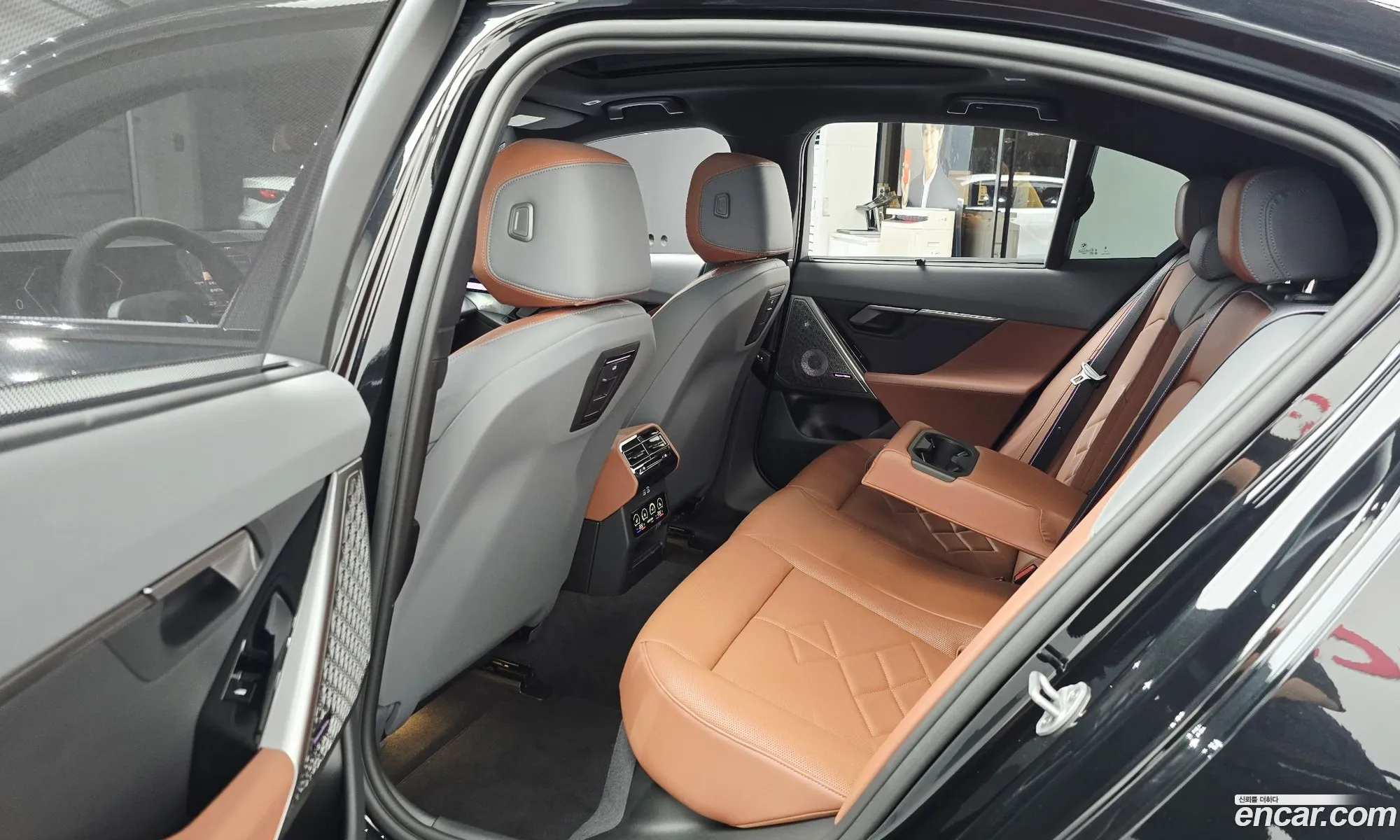 BMW 5 Series 2025 — 5