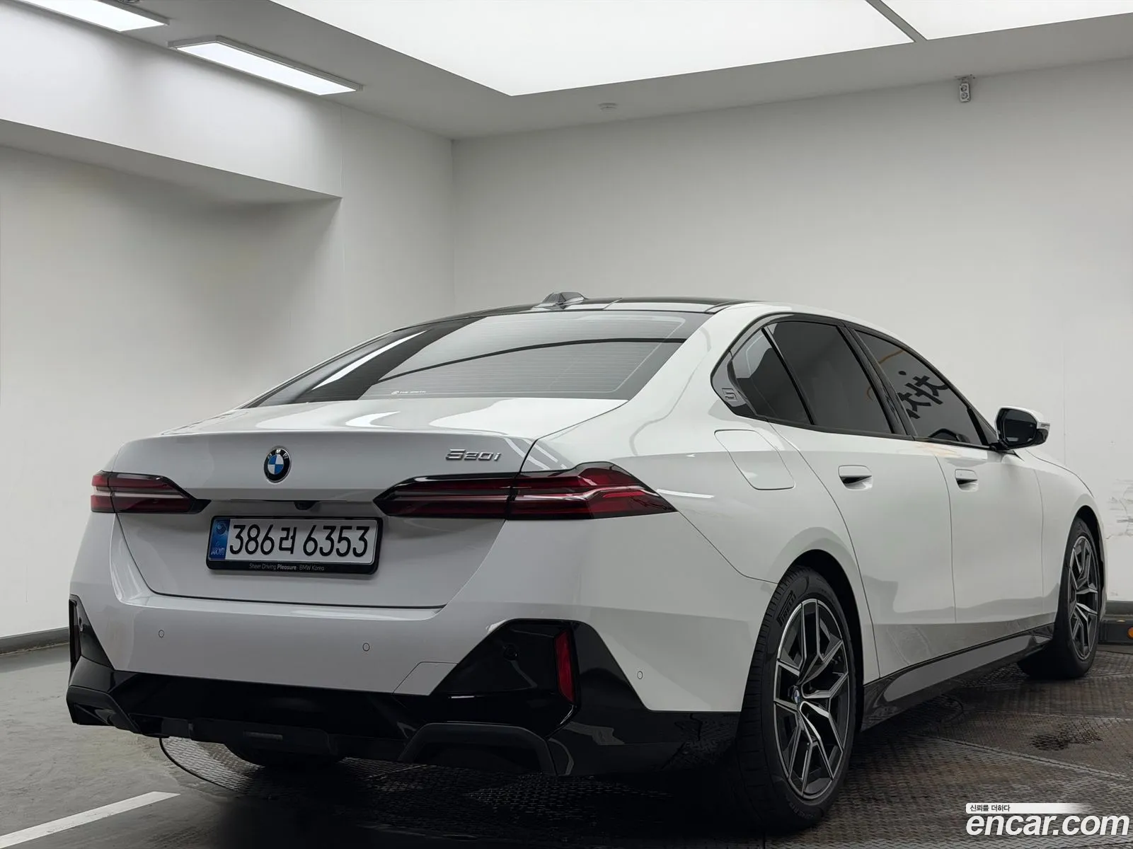 BMW 5 Series 2026 — 11