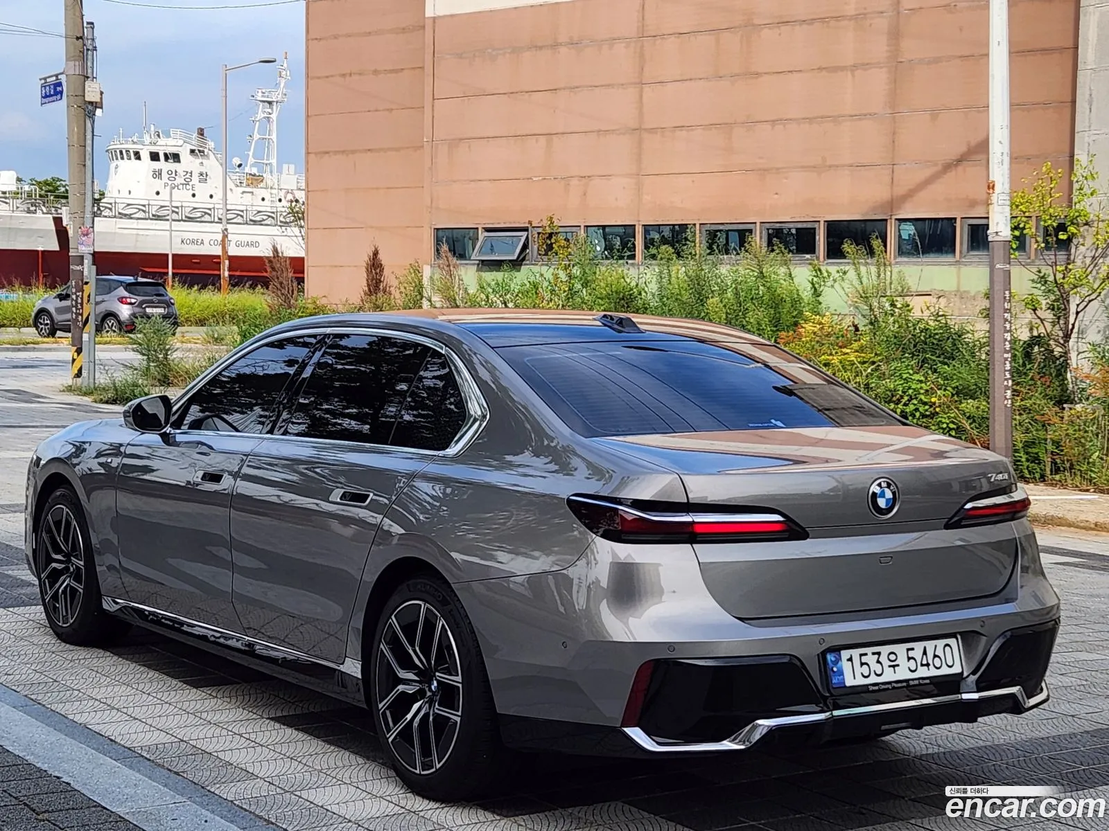 BMW 7 Series 2023 — 13