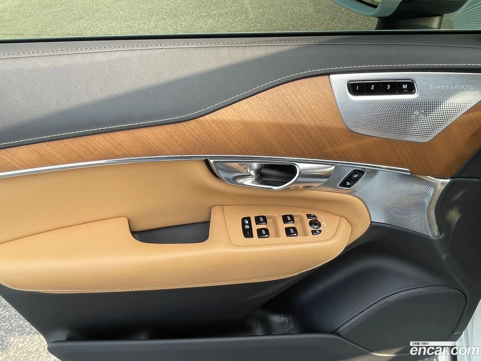 Volvo XC90 2020 — 8