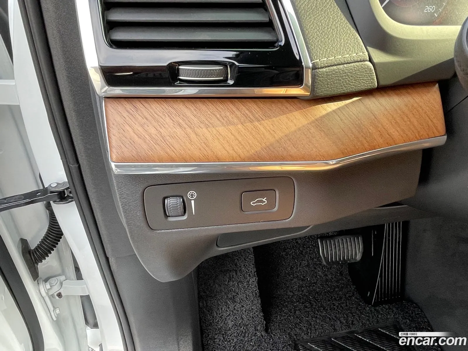 Volvo XC90 2020 — 6