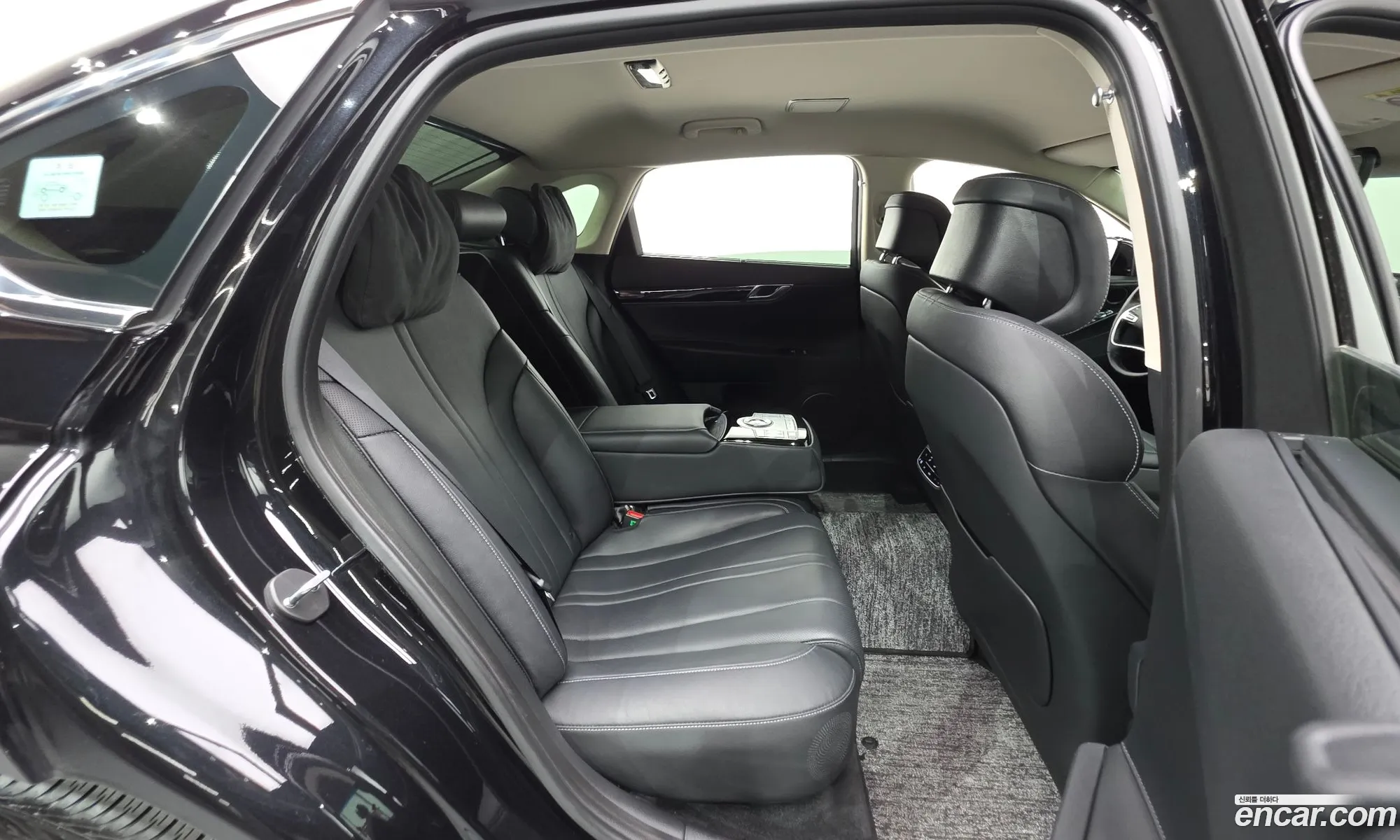Genesis G80 2022 KMTGB41CDNU153157 — 17