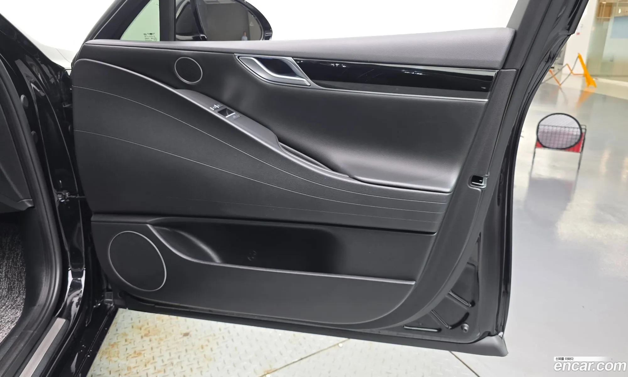 Genesis G80 2022 KMTGB41CDNU153157 — 15