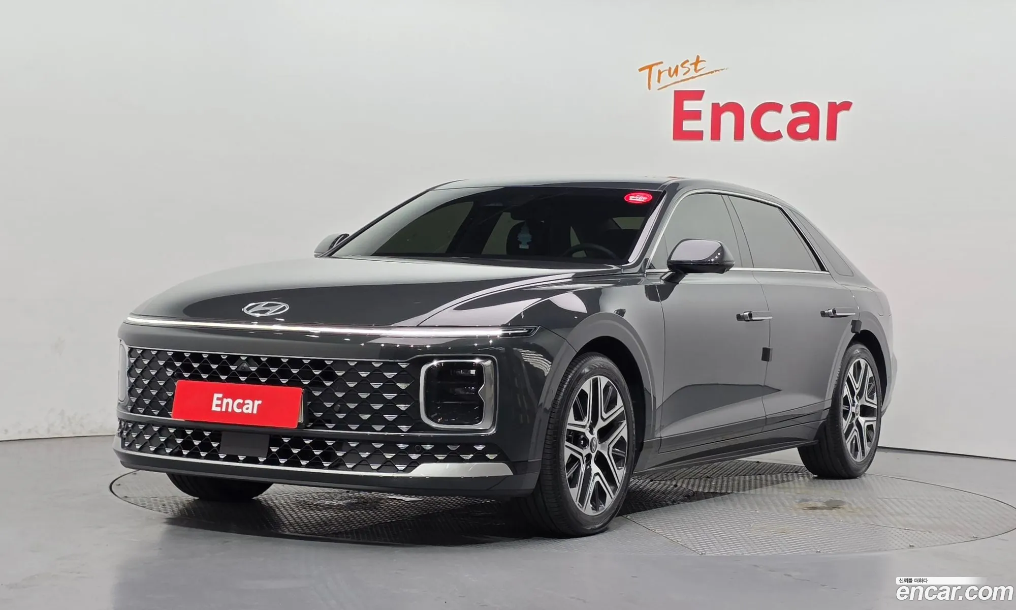 Hyundai Grandeur Hybrid 2023 — 6