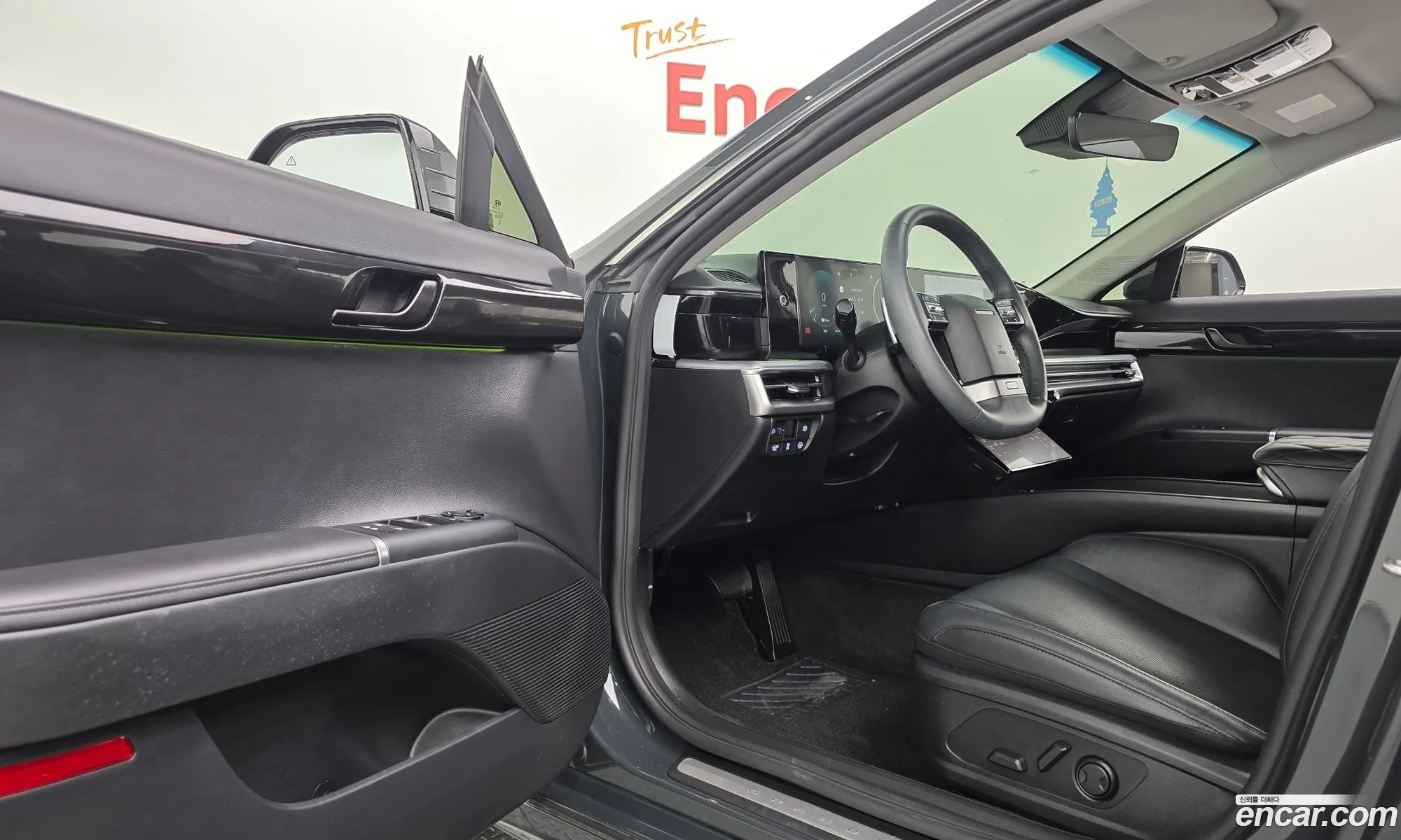 Hyundai Grandeur Hybrid 2023 — 20
