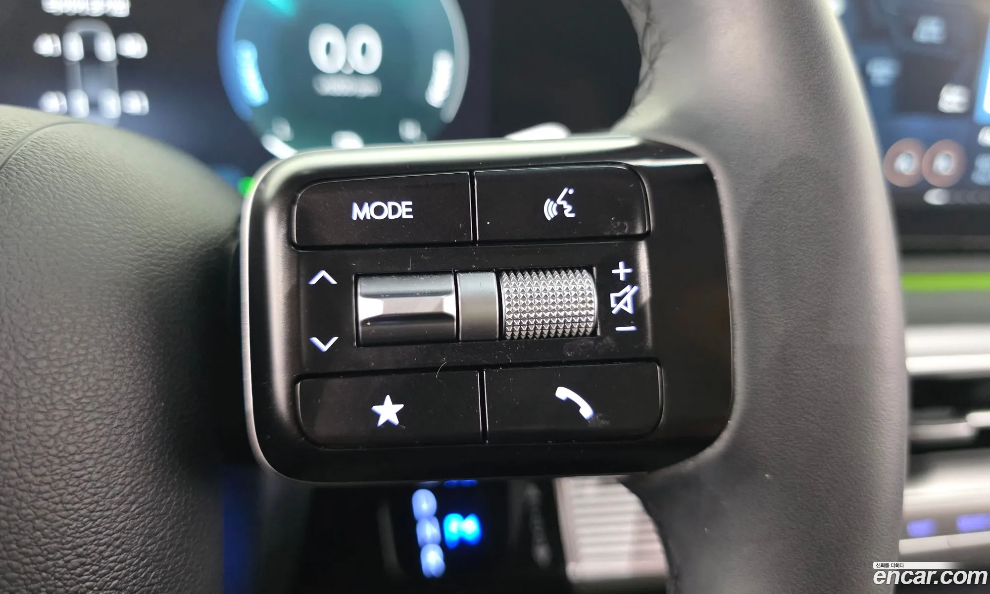 Hyundai Grandeur Hybrid 2023 — 12
