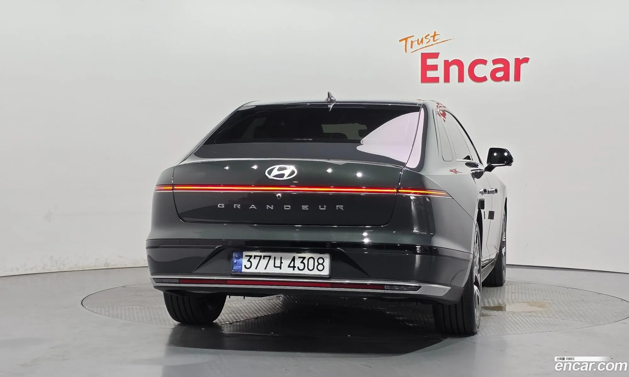 Hyundai Grandeur Hybrid 2023 — 18