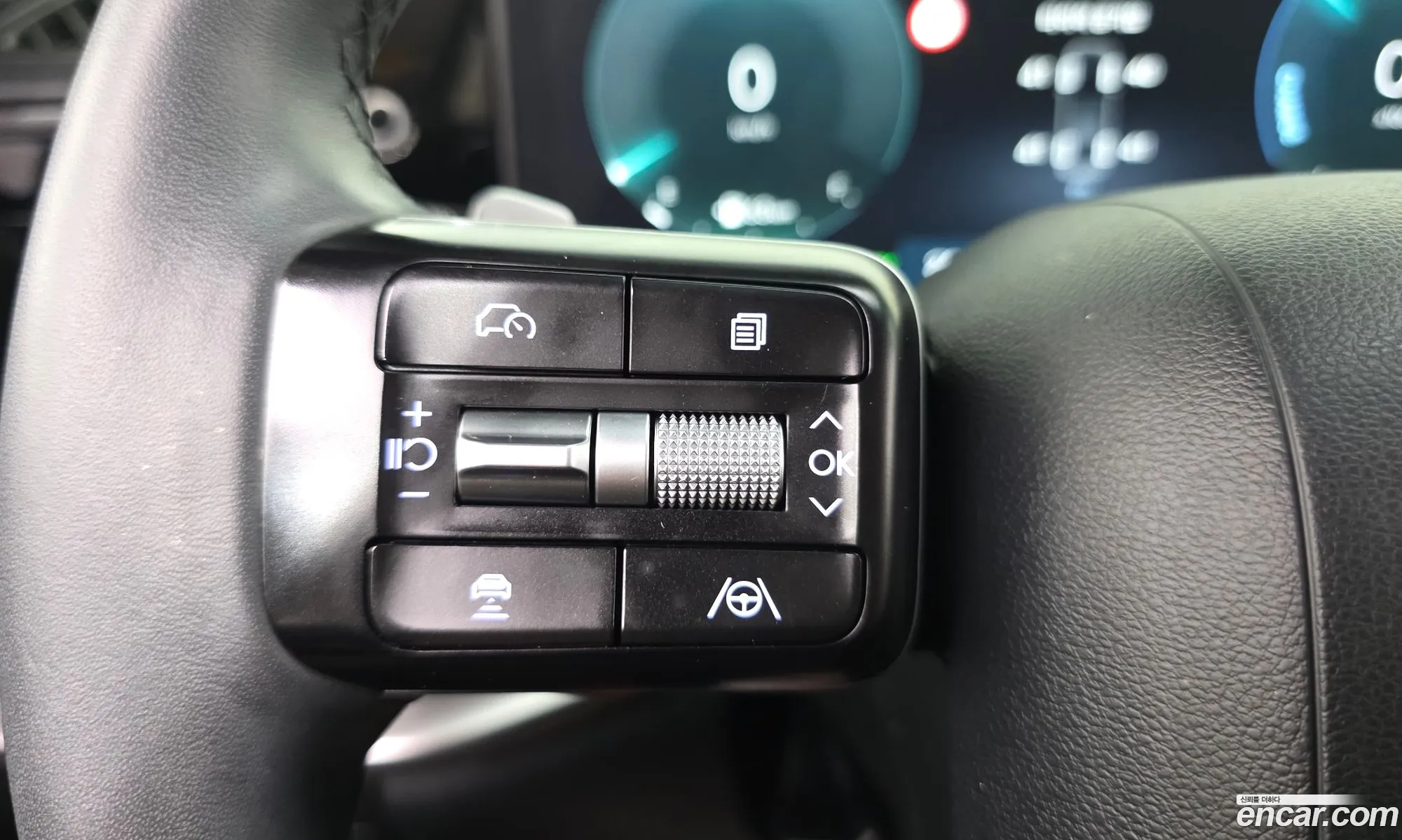 Hyundai Grandeur Hybrid 2023 — 31