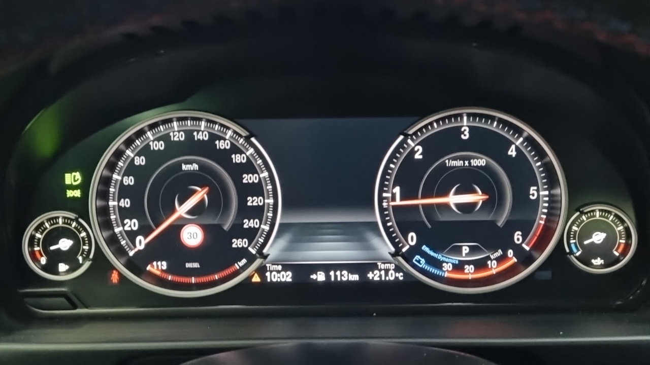 BMW 5 Series 2015 — 13