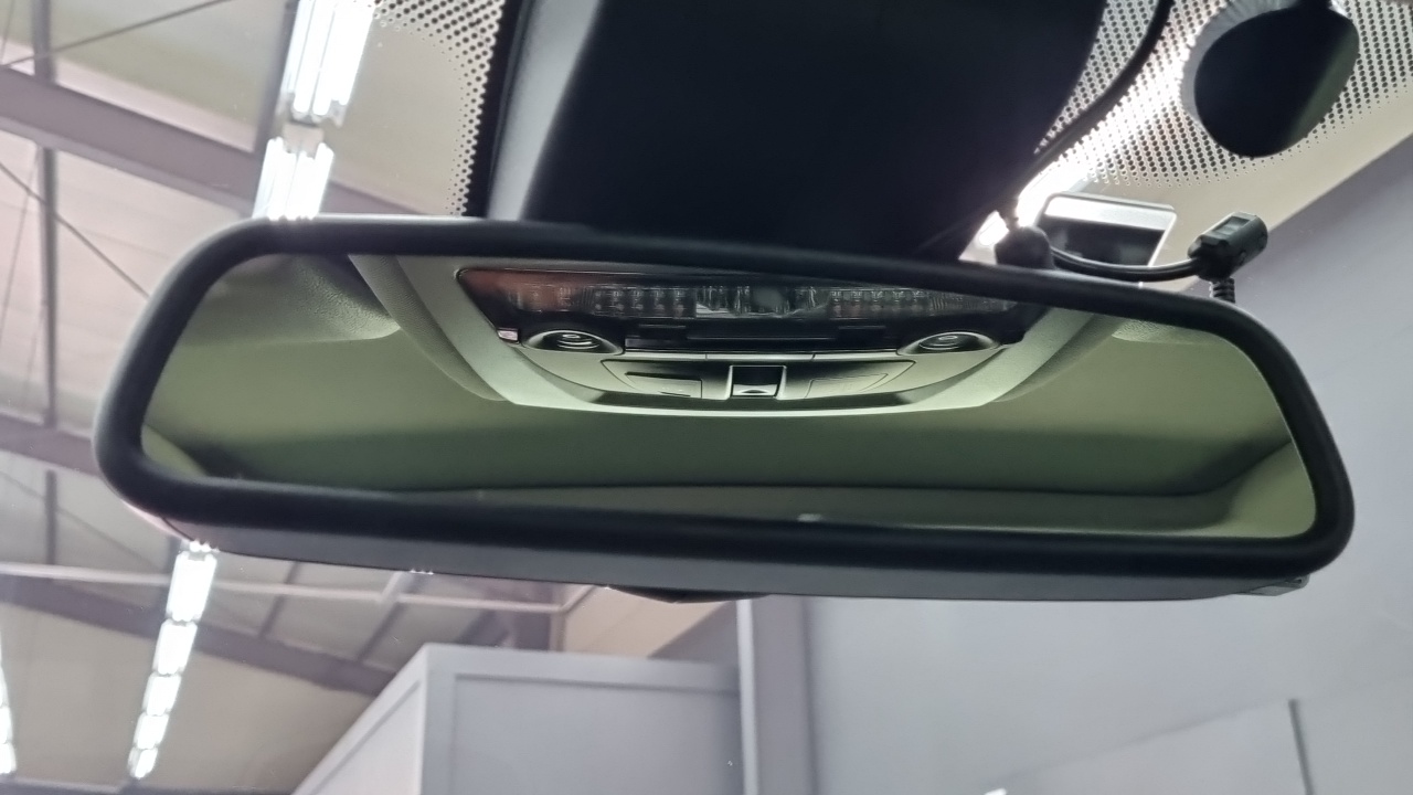 BMW 5 Series 2015 — 14