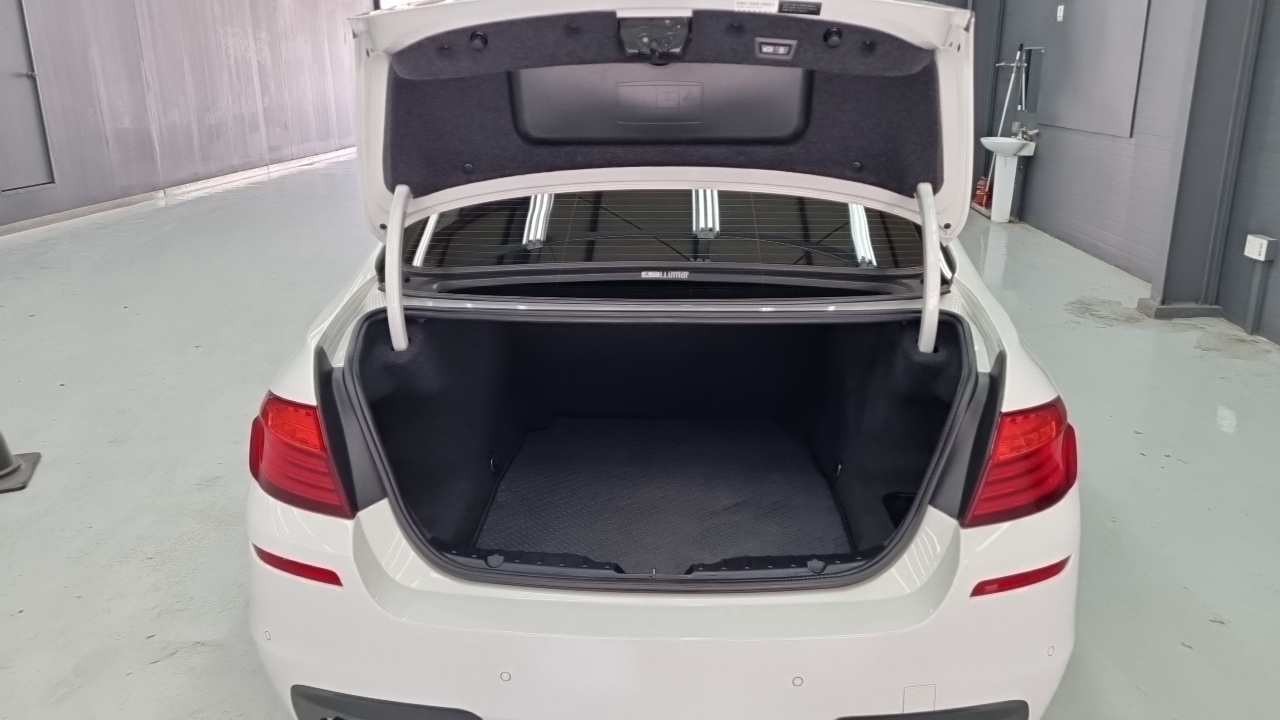 BMW 5 Series 2015 — 5