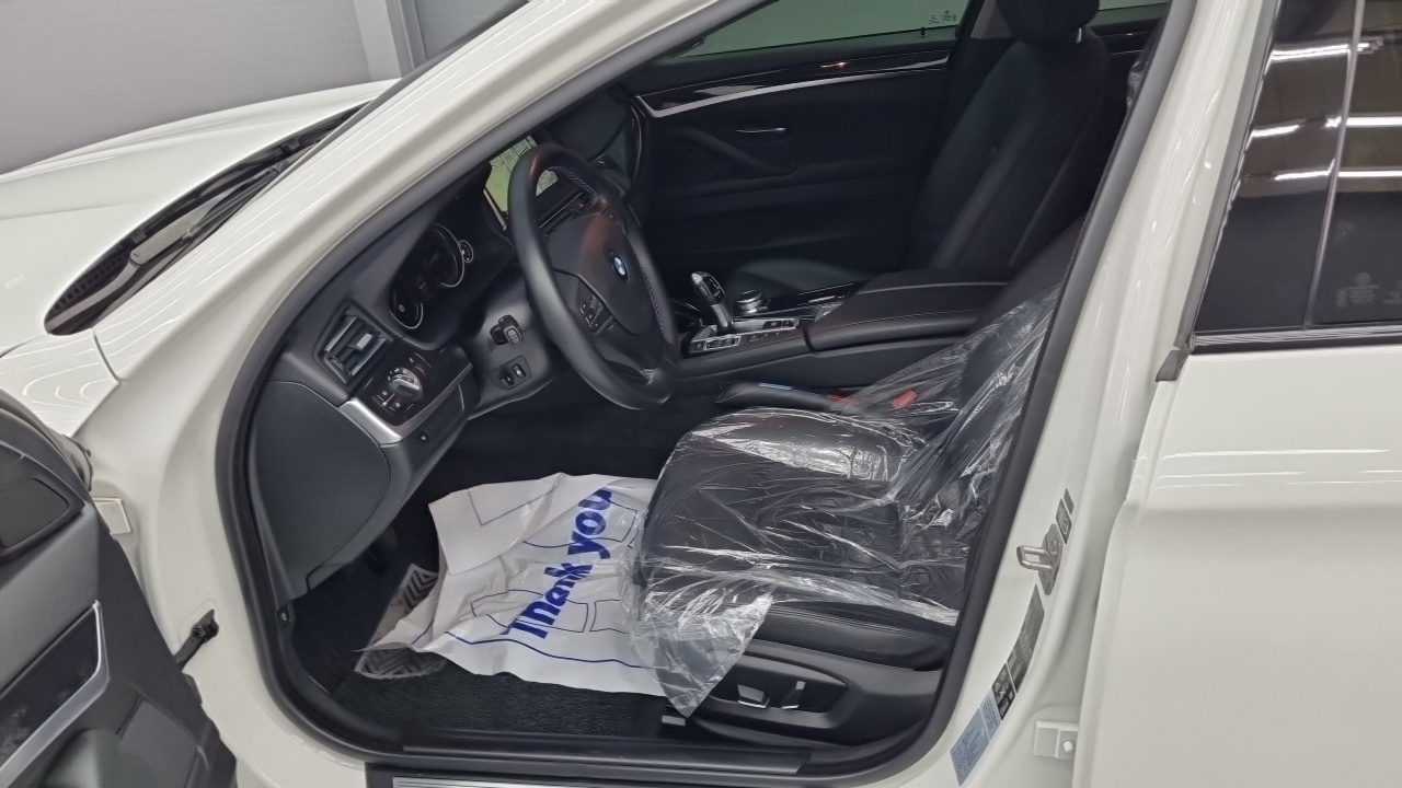 BMW 5 Series 2015 — 12