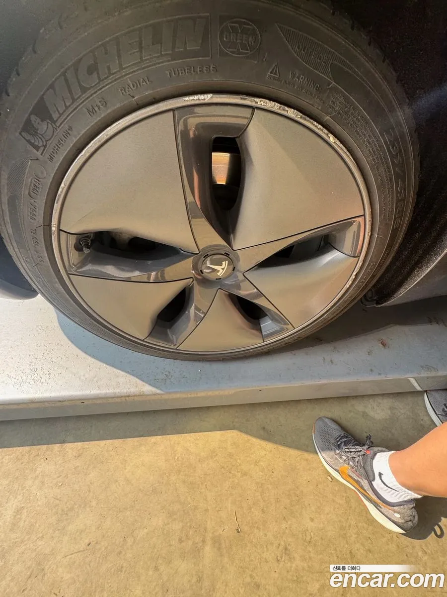 Tesla Model 3 2020 — 10