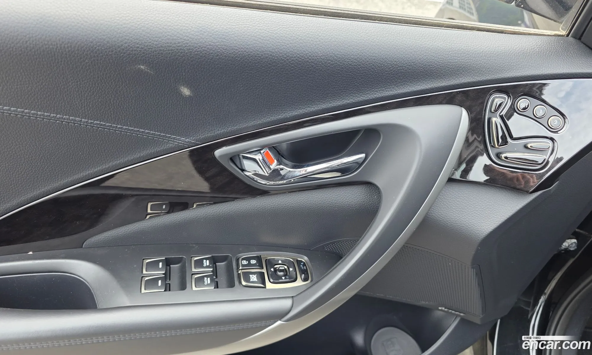Hyundai Grandeur HG 2013 — 18