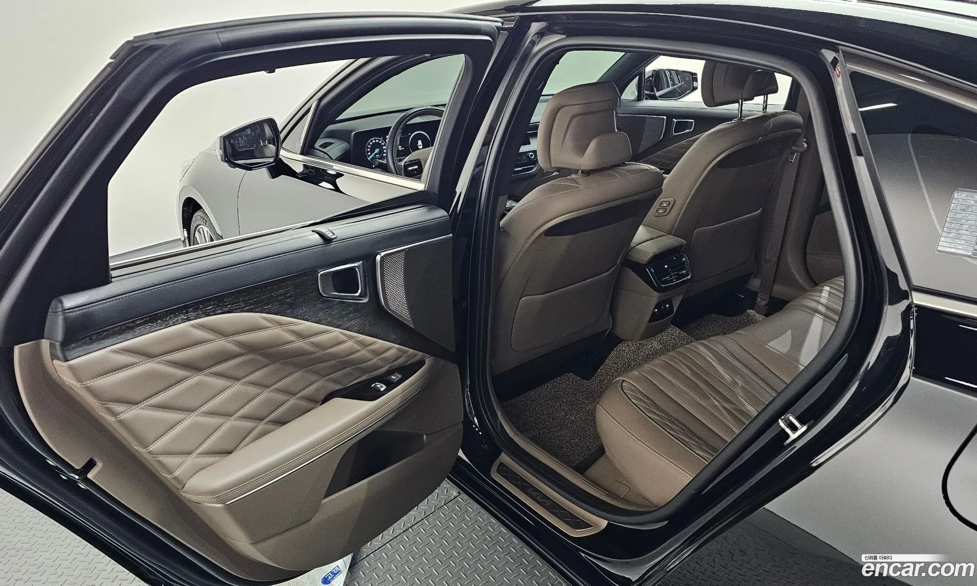 Kia K8 2021 — 30