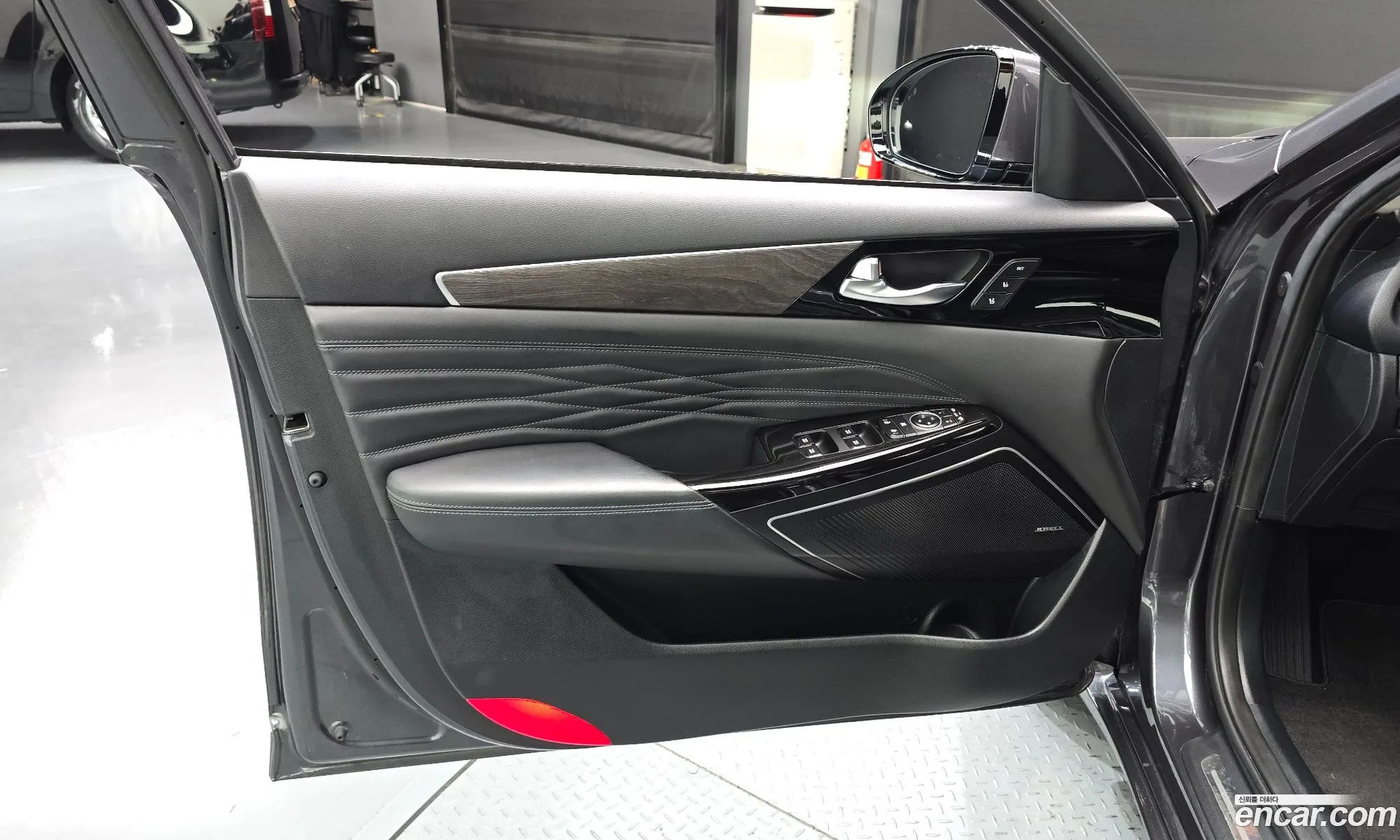 Kia K7 Premier 2020 — 21