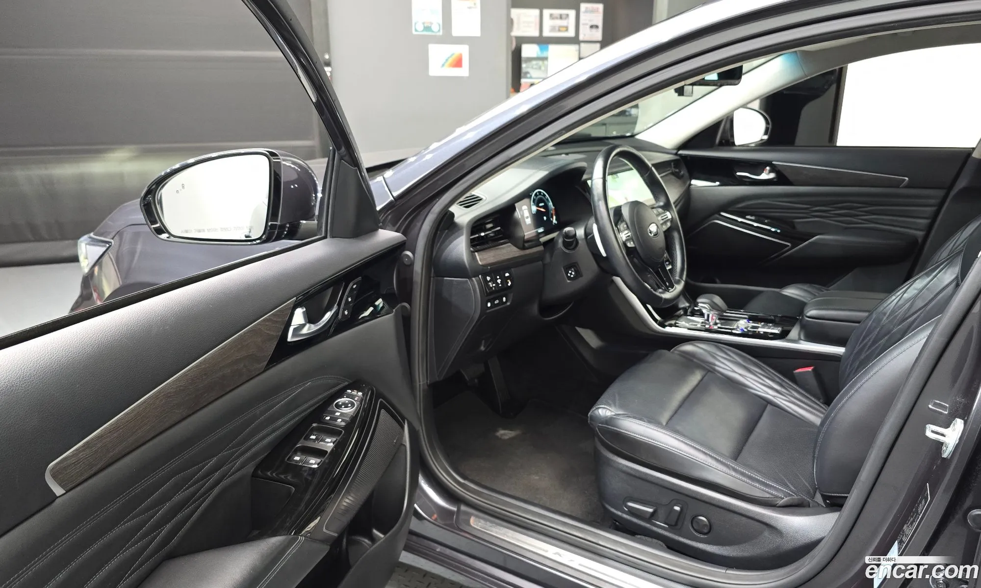 Kia K7 Premier 2020 — 18
