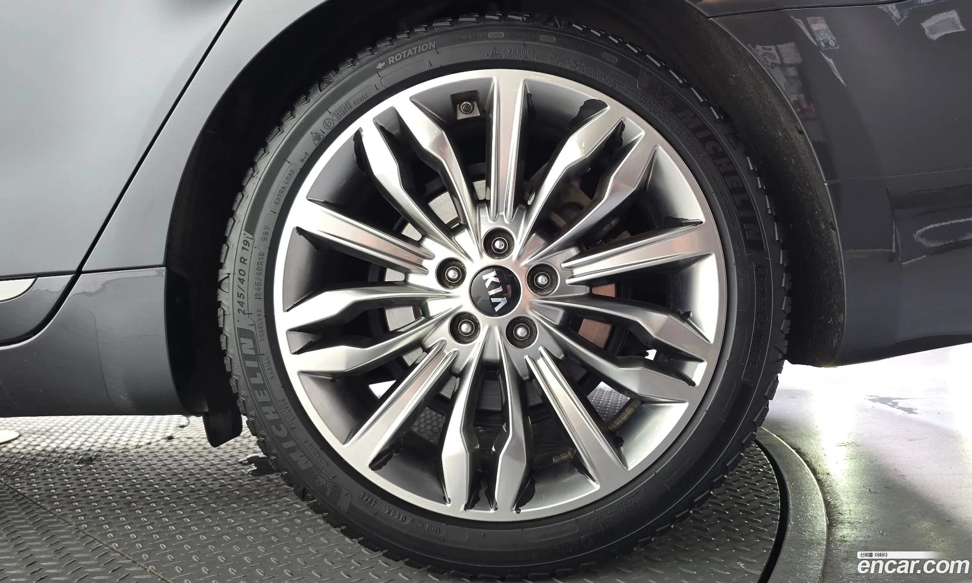 Kia K7 Premier 2020 — 14