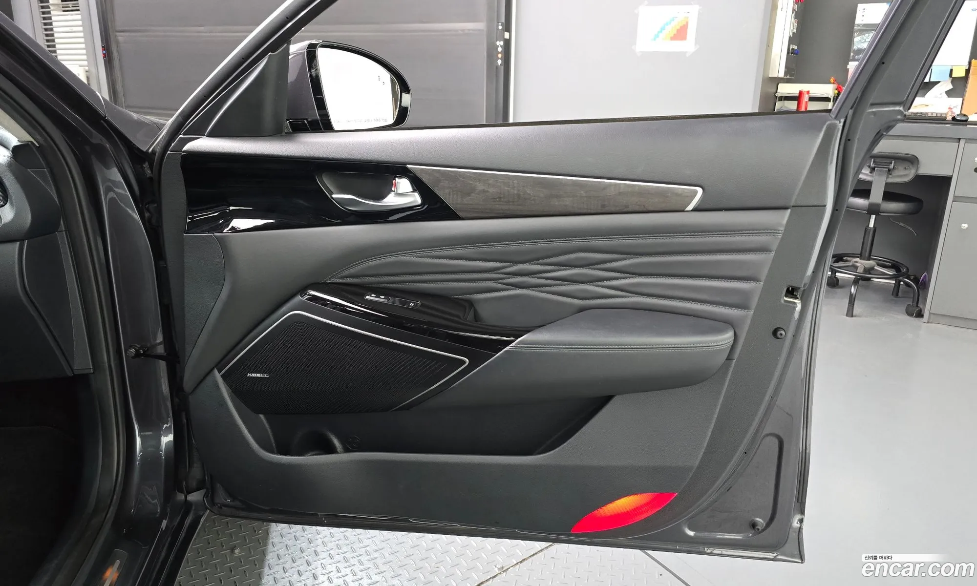 Kia K7 Premier 2020 — 26