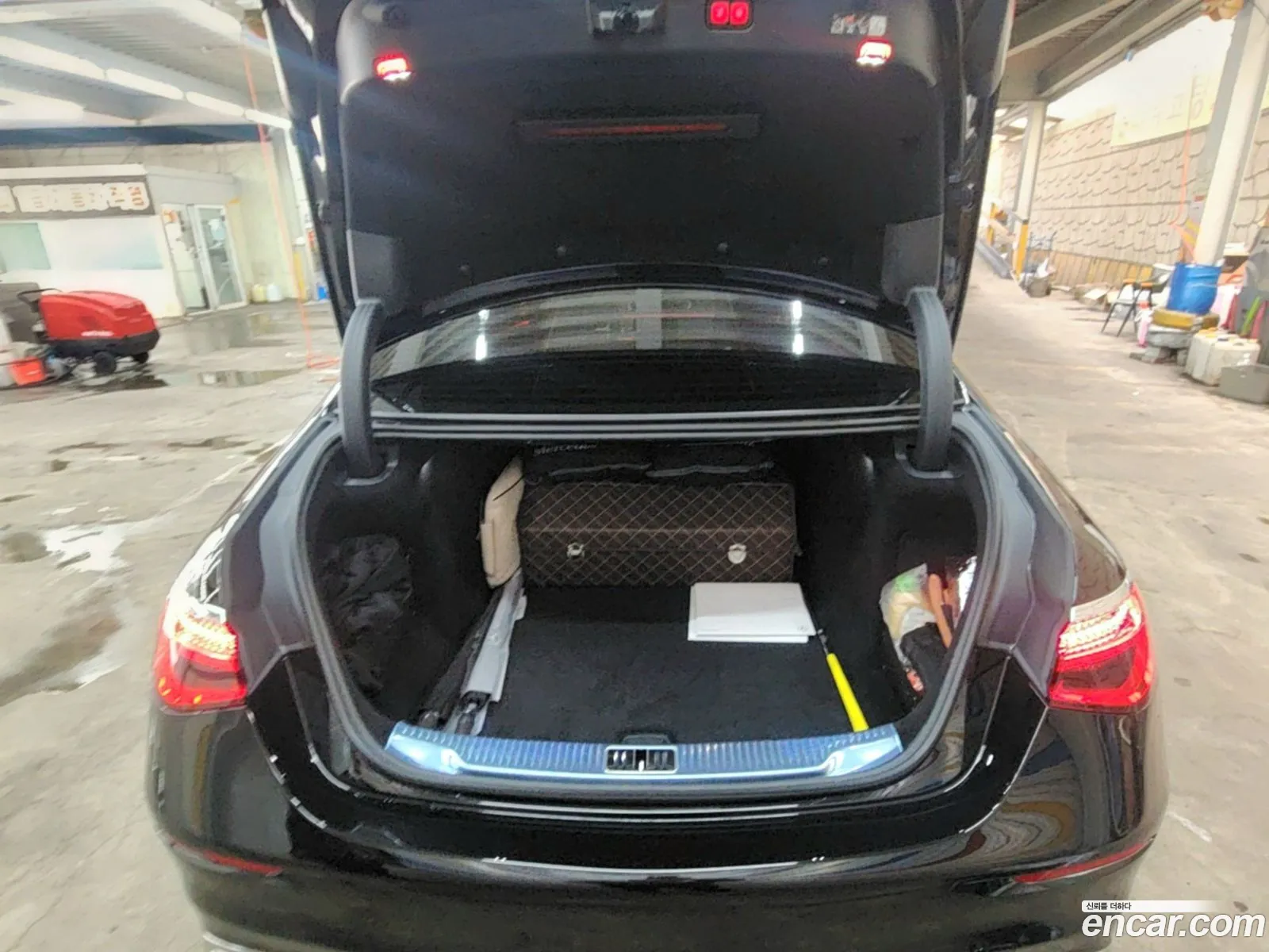 Mercedes-Benz S-Class W223 2025 — 7
