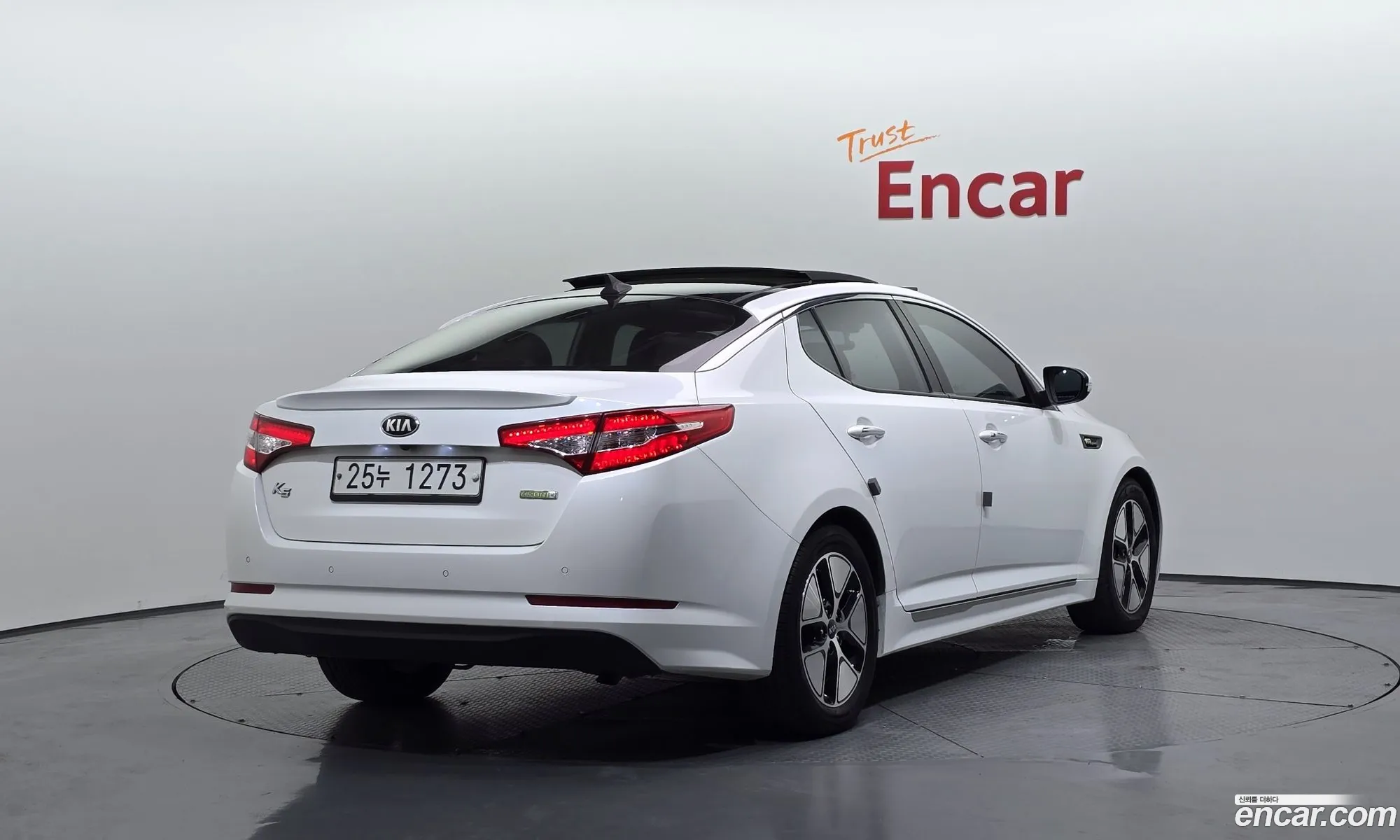 Kia K5 Hybrid 2013 — 17