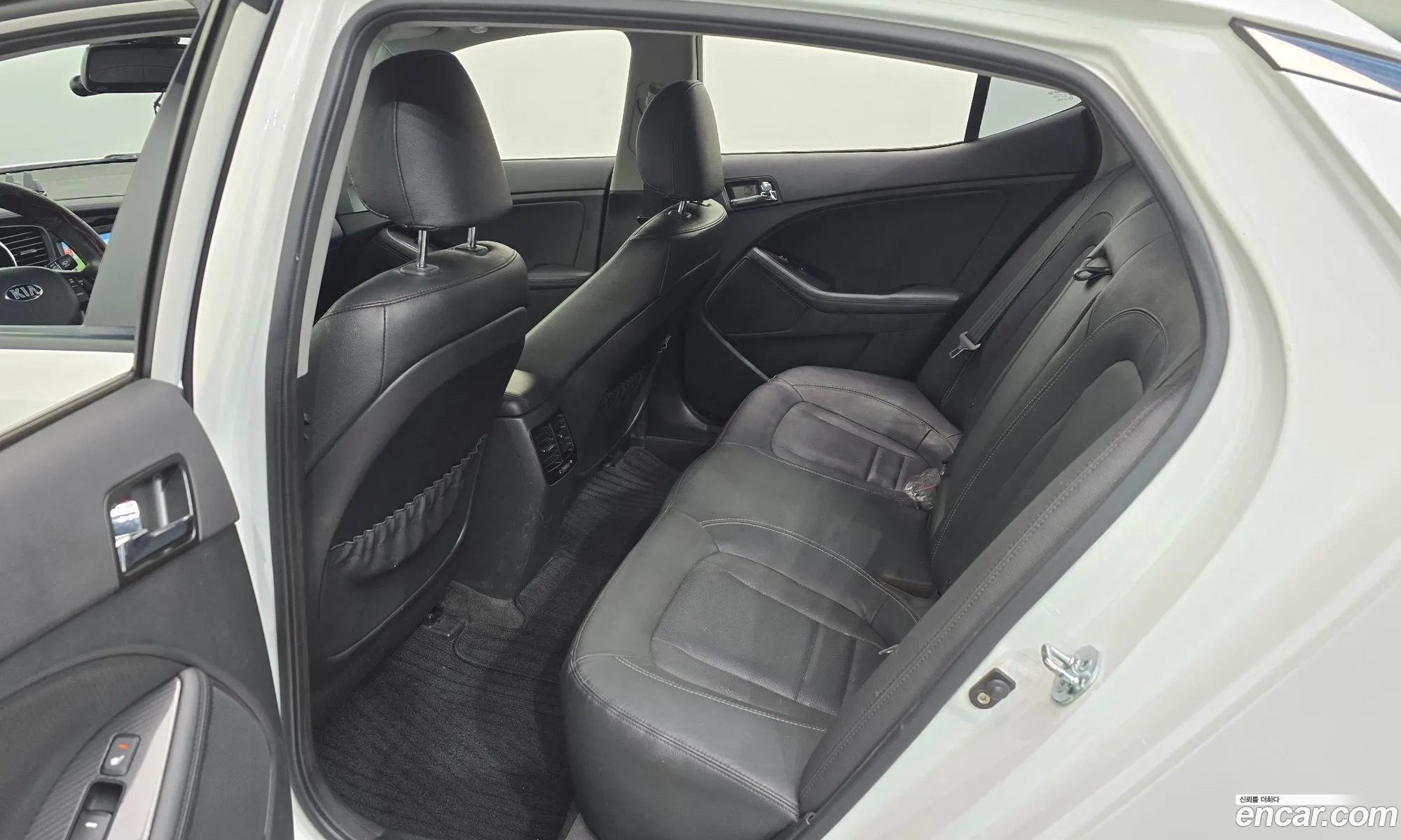 Kia K5 Hybrid 2013 — 19