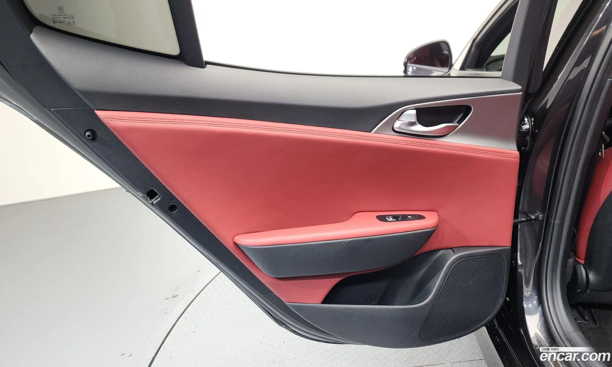 Kia Stinger 2020 — 31