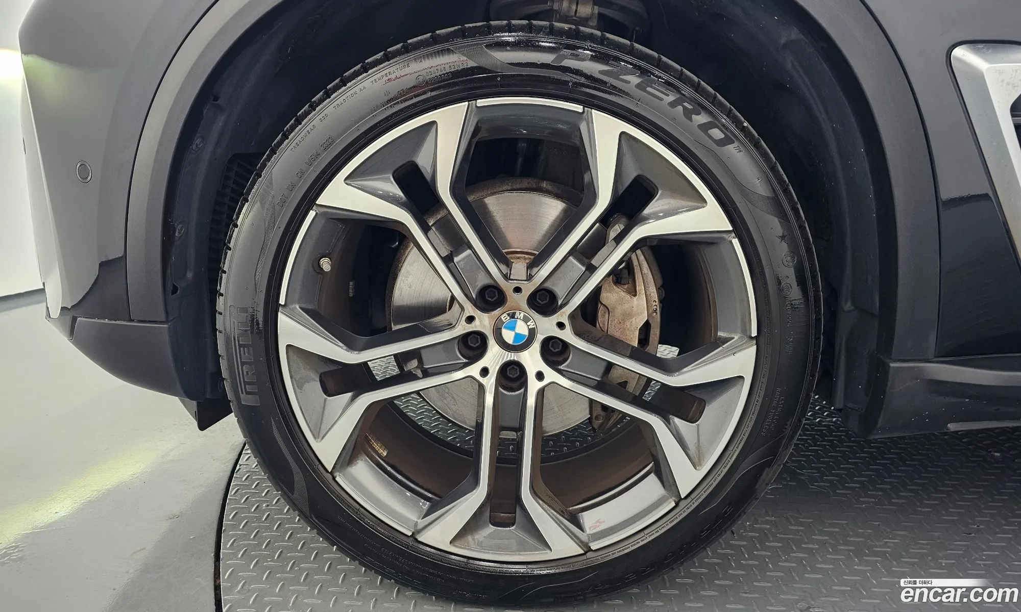 BMW X5 2023 — 26