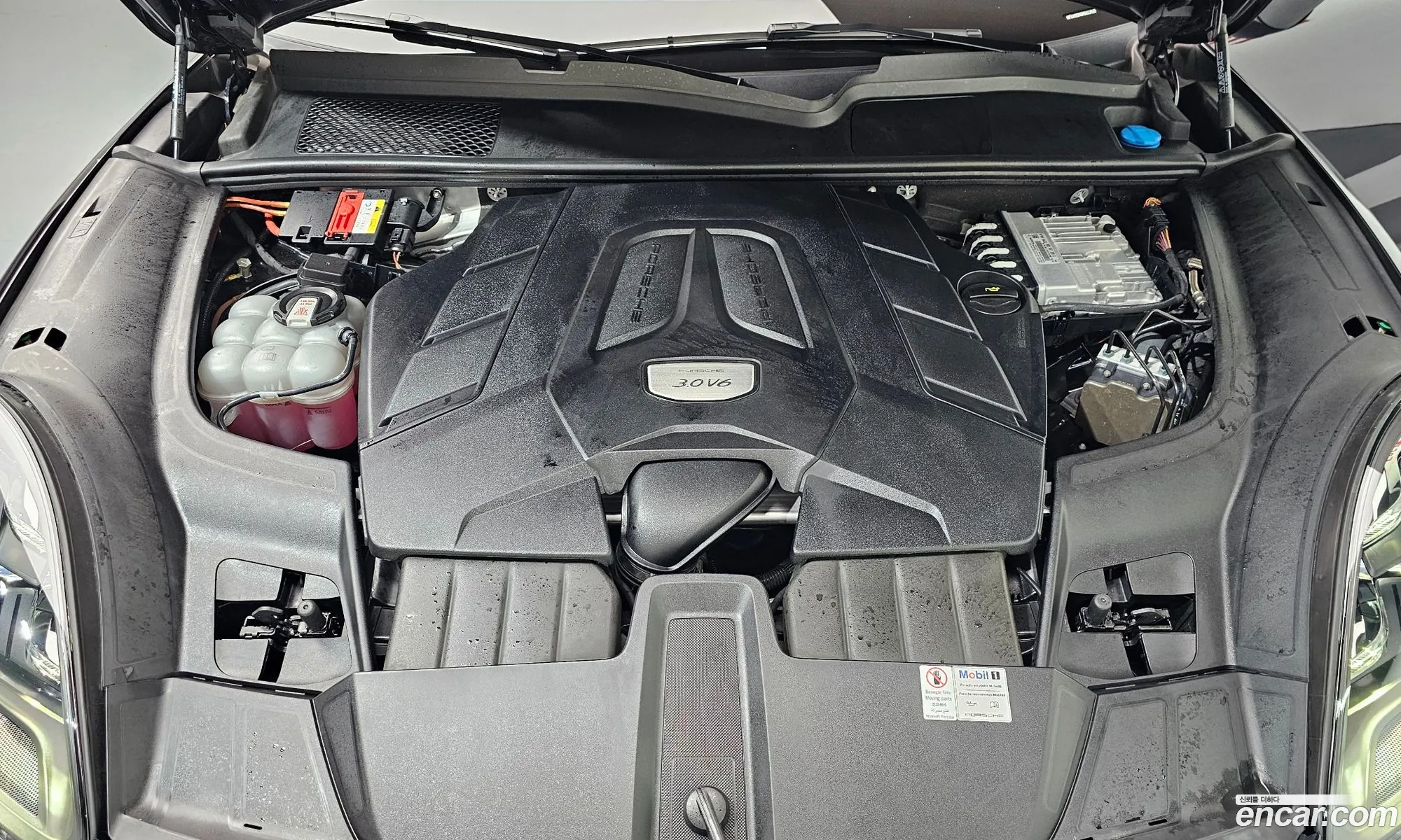 Porsche Cayenne 2022 — 20