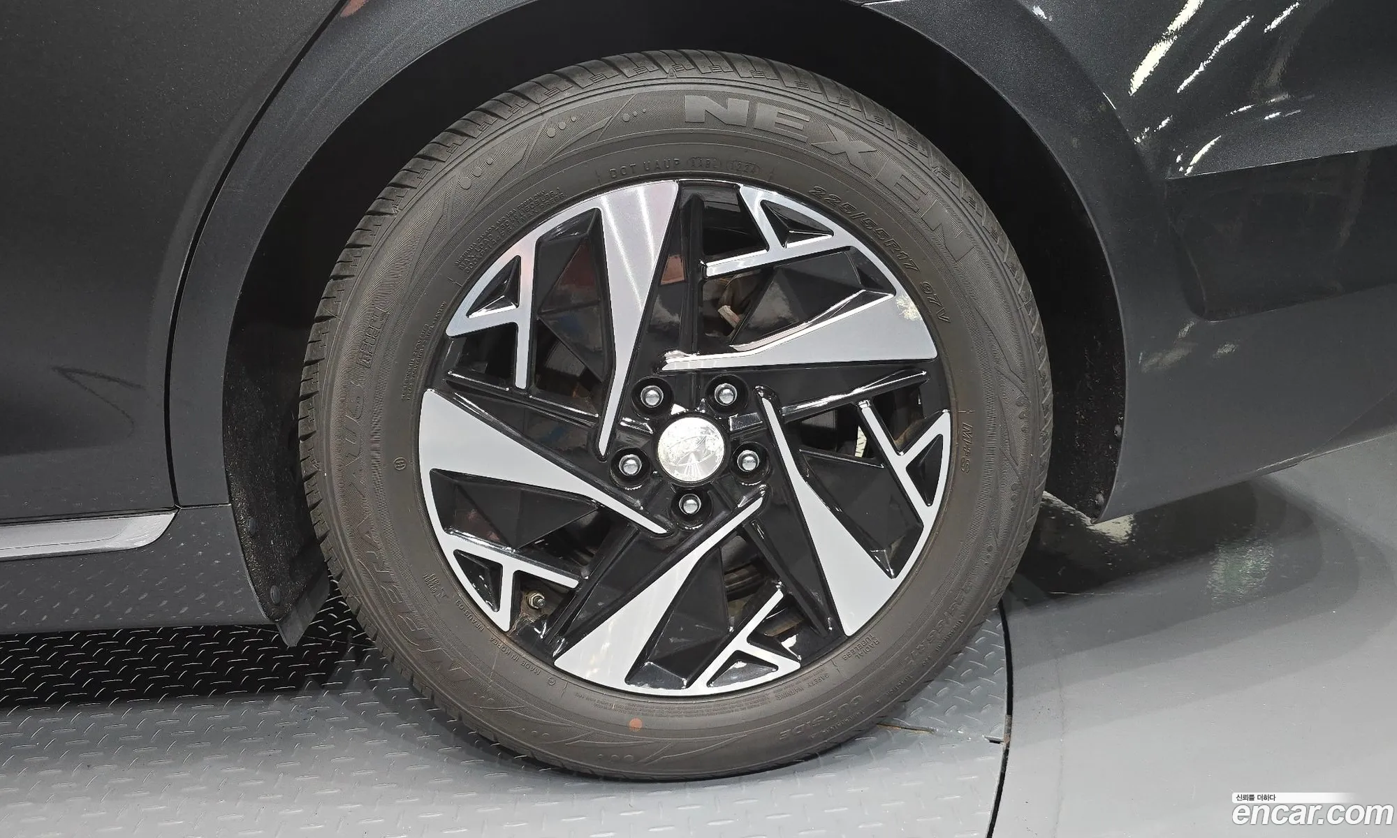 Hyundai Grandeur IG Hybrid 2020 — 26