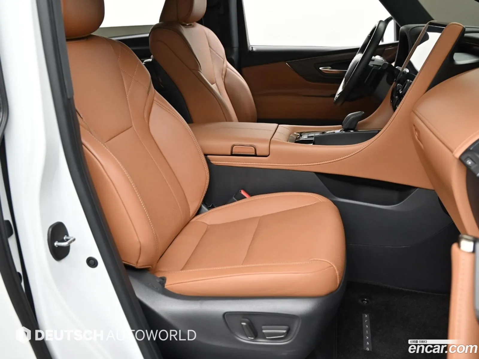 Toyota Alphard 2024 — 3