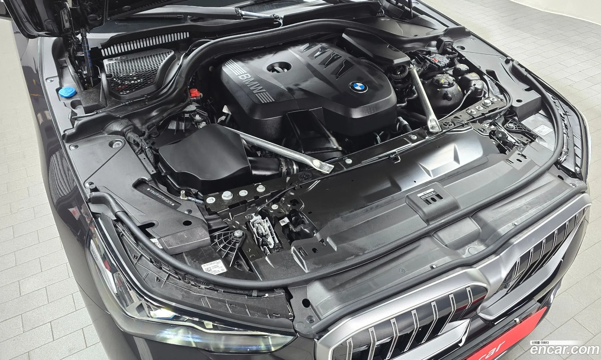 BMW 5 Series 2025 — 27