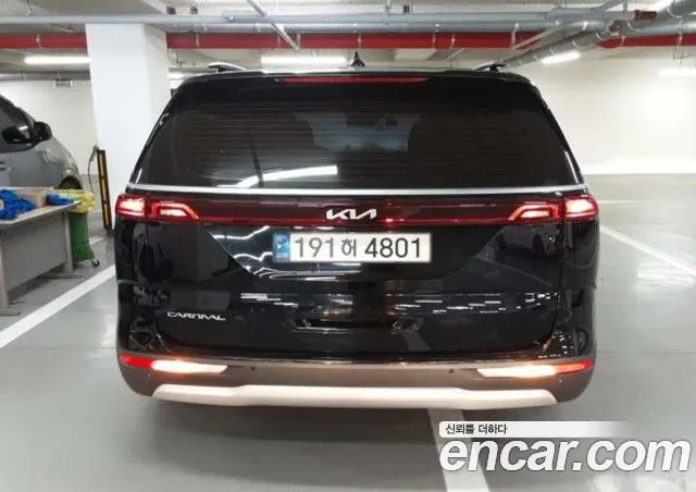 Kia Carnival 2022 — 2