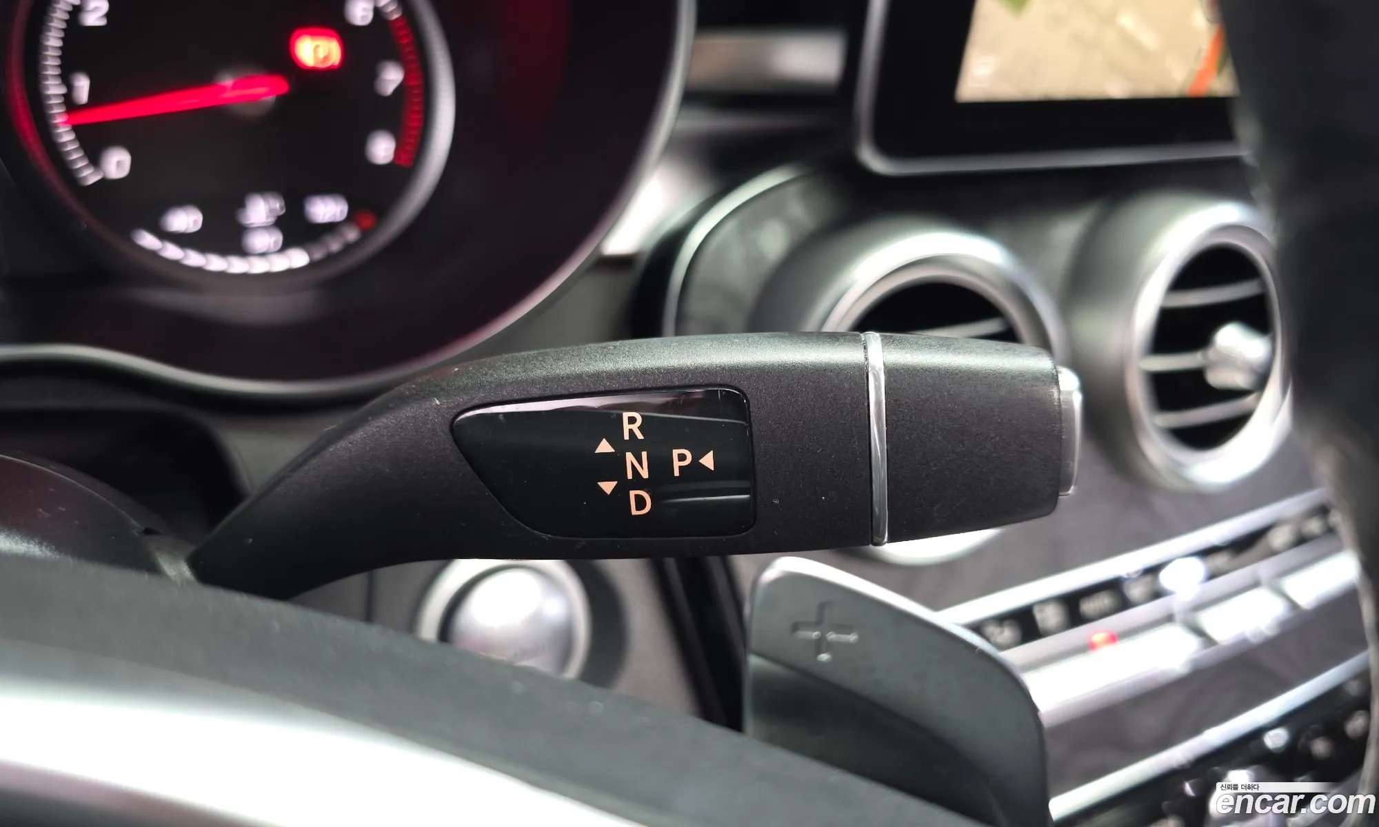 Mercedes-Benz C-Class W205 2017 — 19