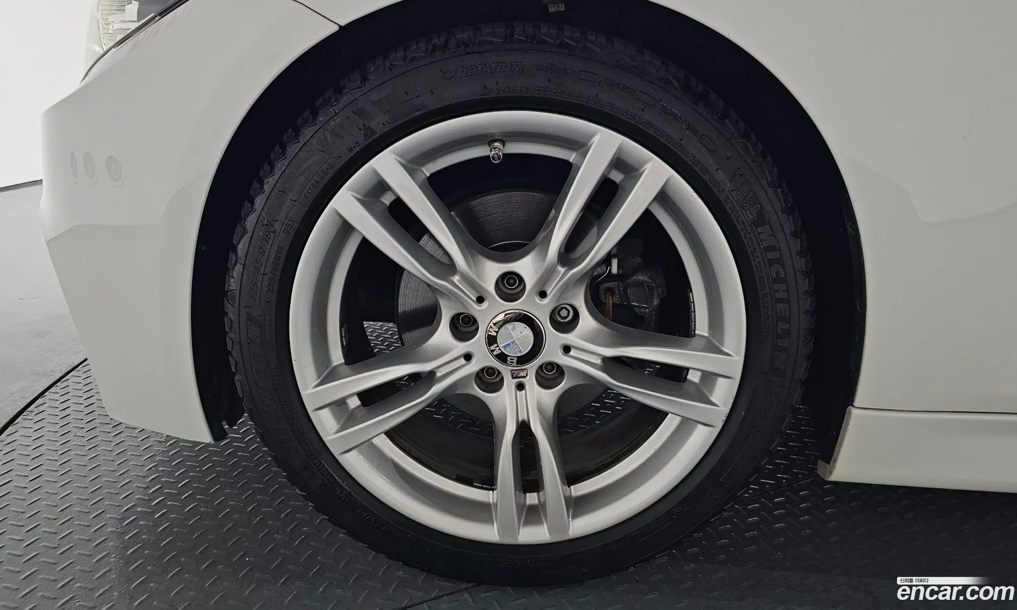 BMW 3 Series 2017 WBA8B9101HK704608 — 5